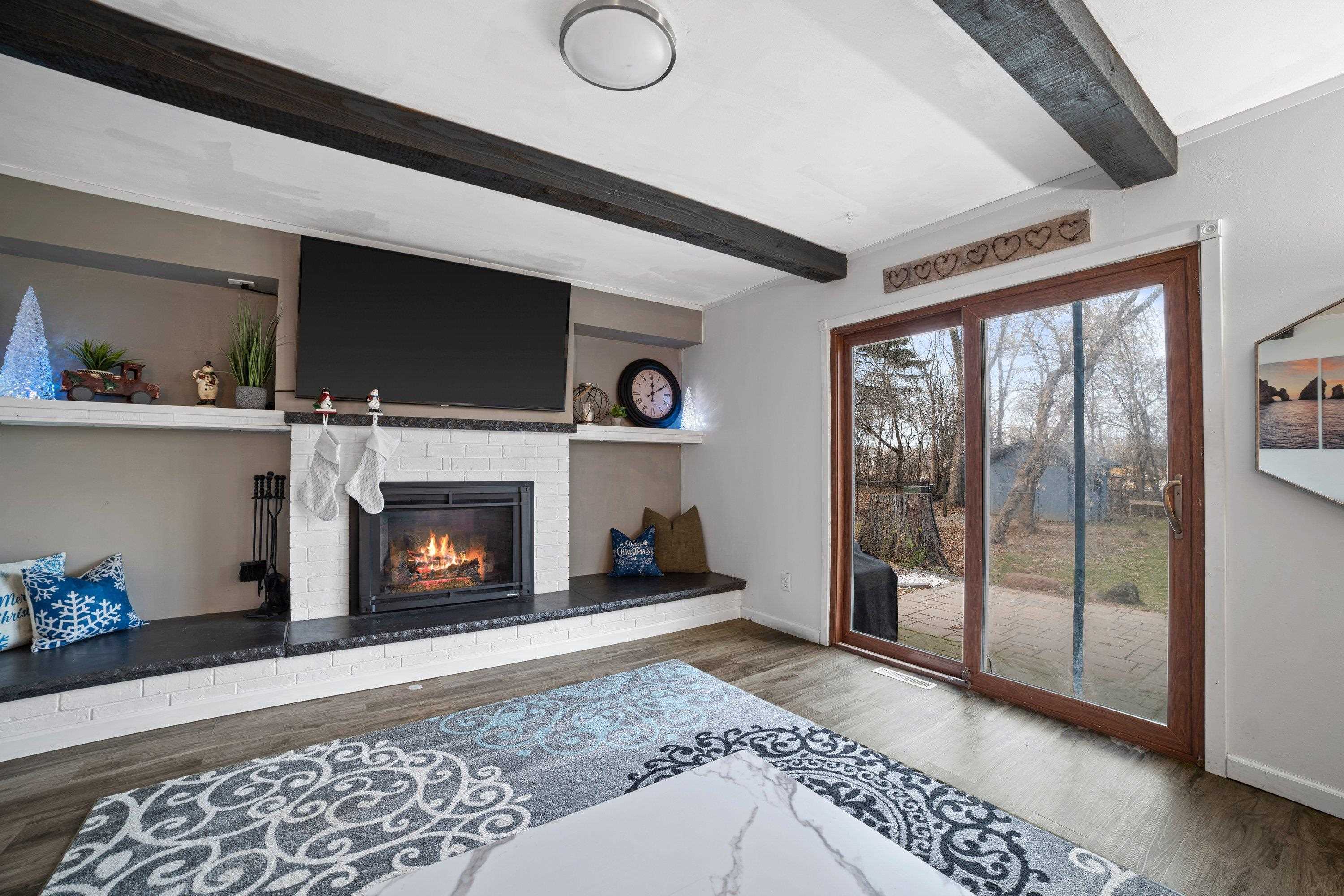 N9W23900 Sherwood Drive