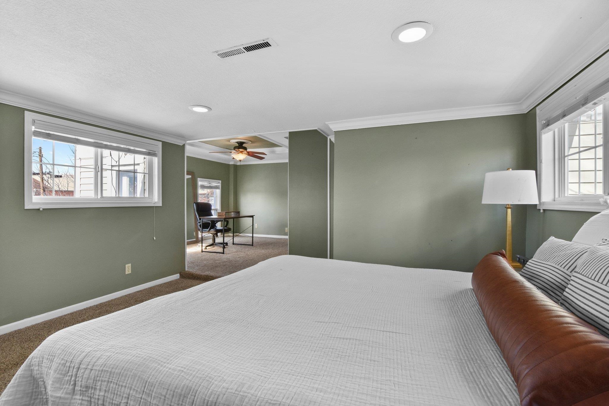 206 N Ludington Street