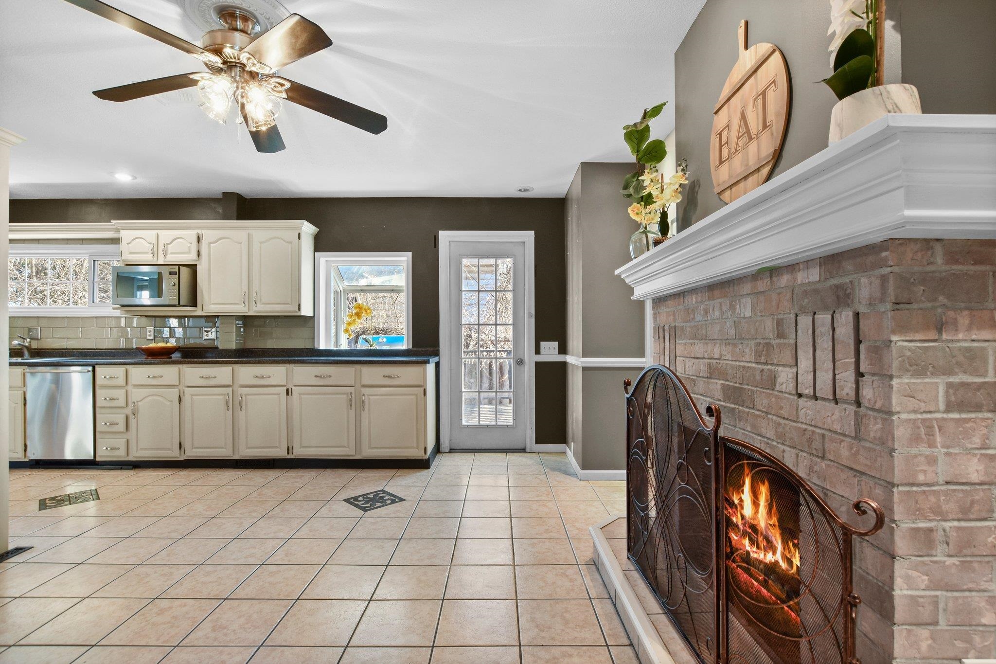 206 N Ludington Street