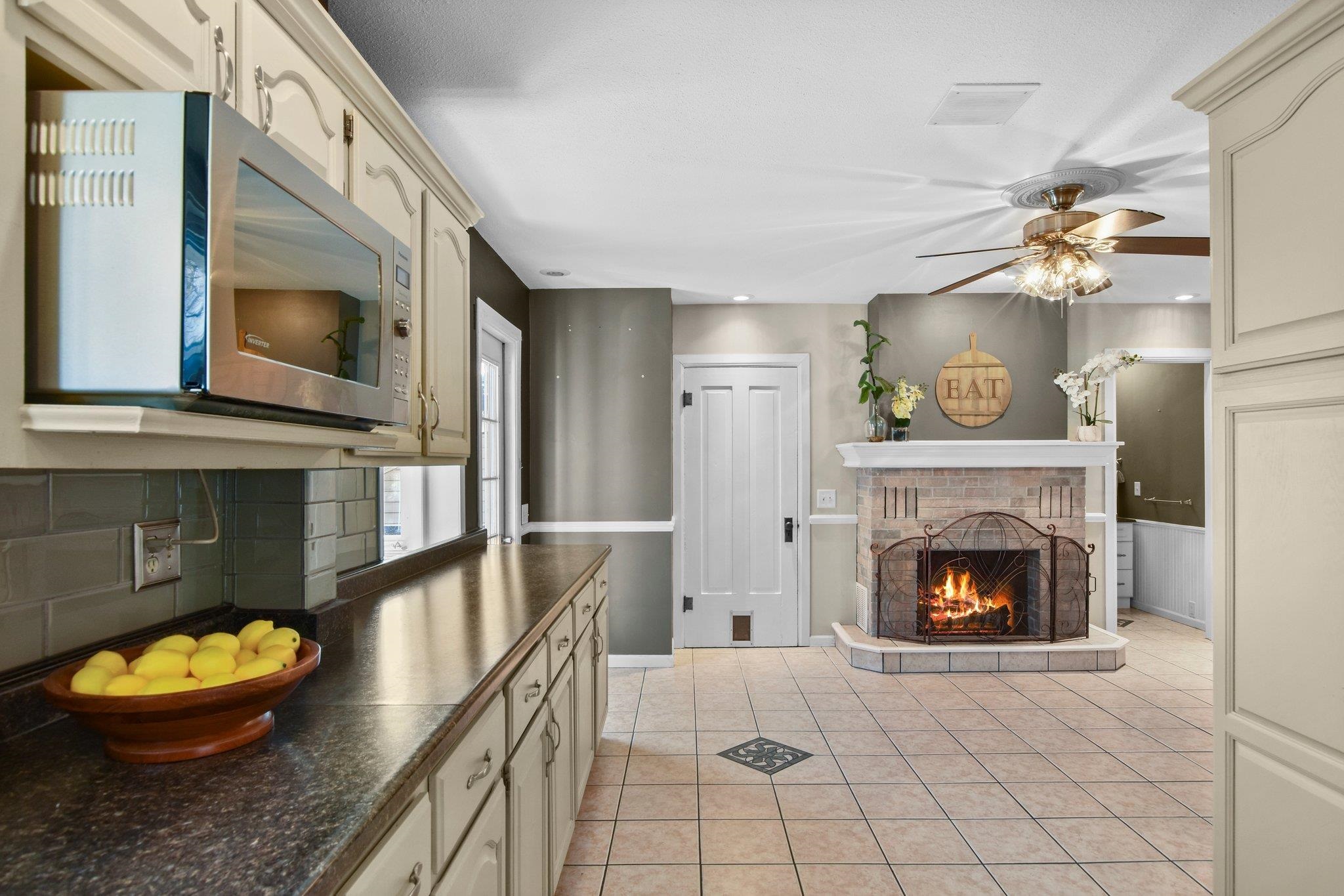 206 N Ludington Street