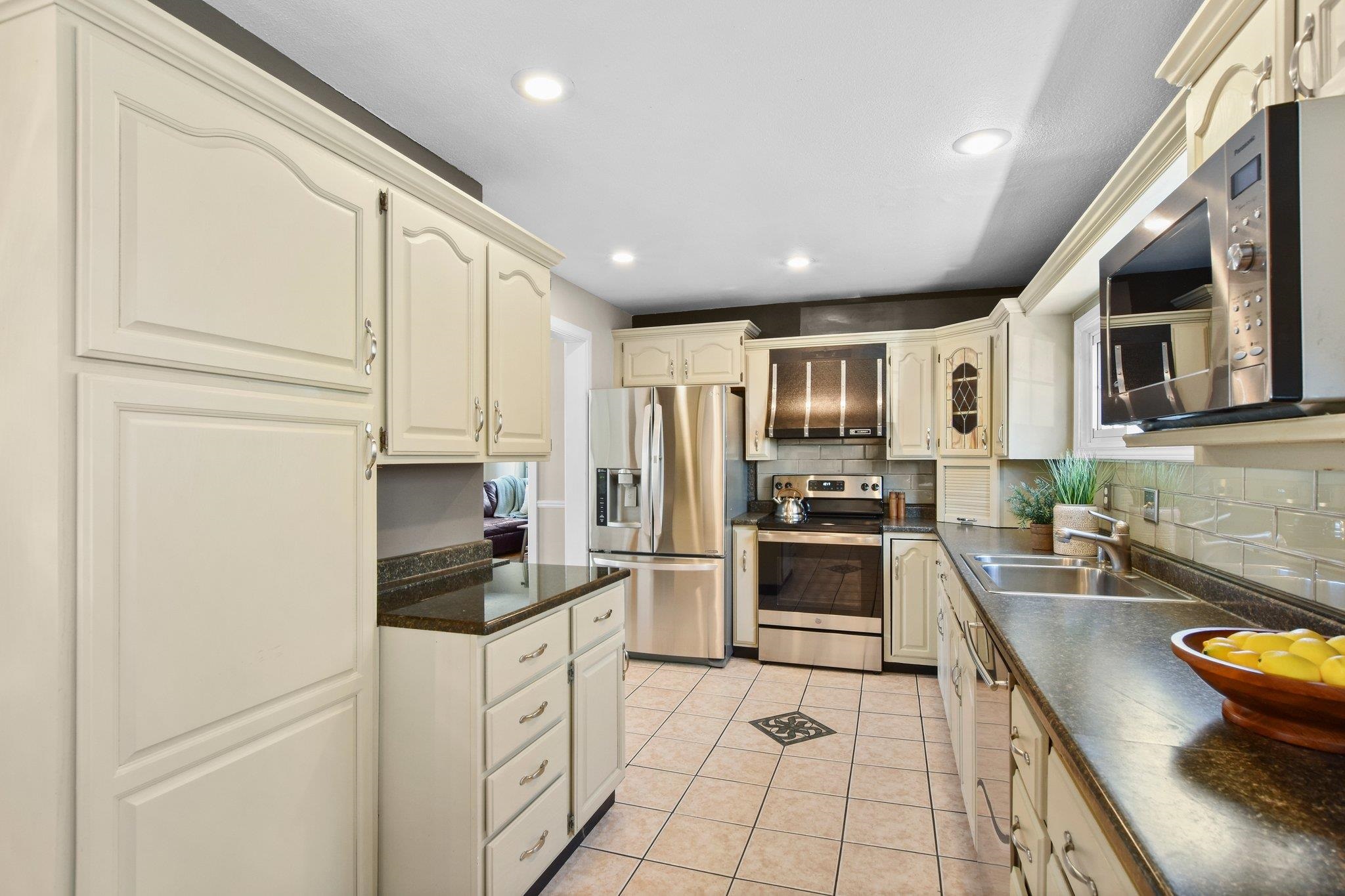 206 N Ludington Street