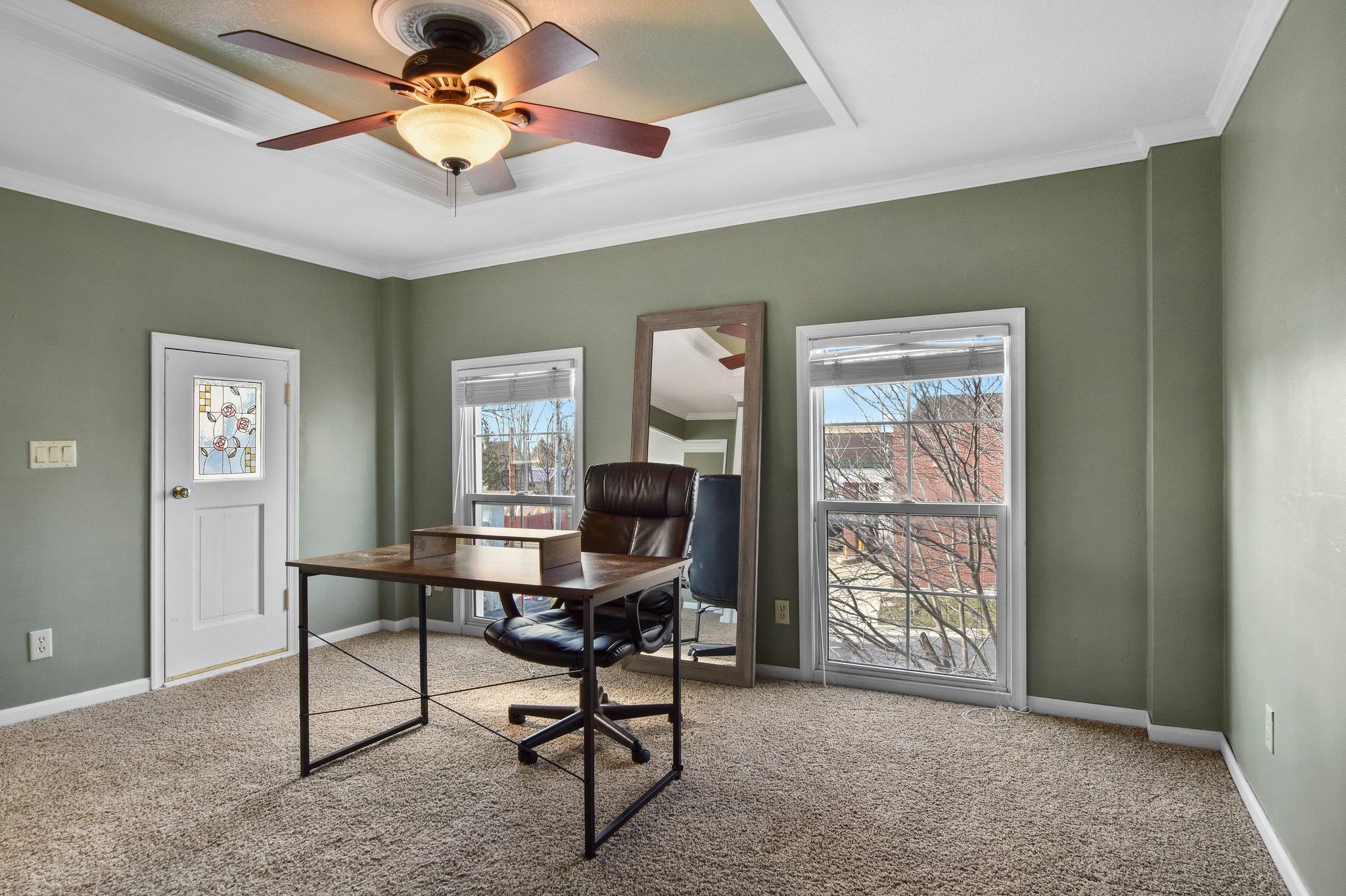 206 N Ludington Street