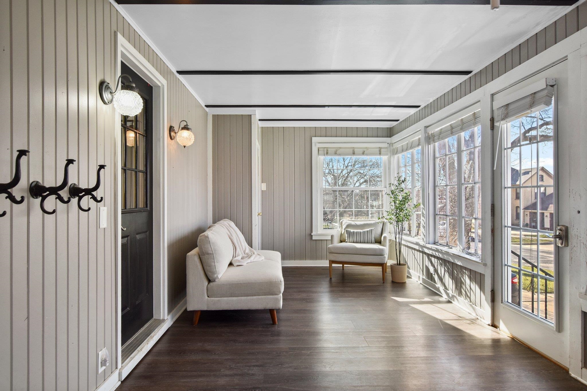 206 N Ludington Street