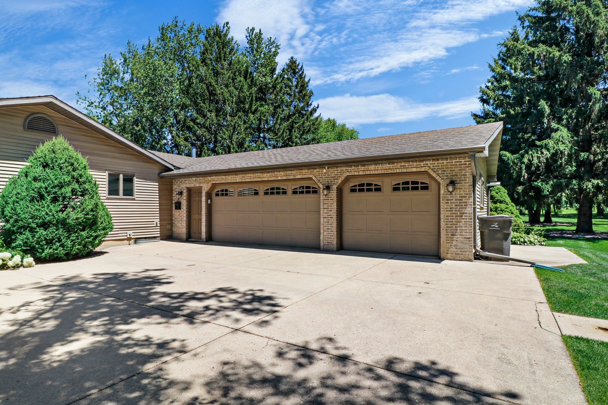 5404 Midmoor Road