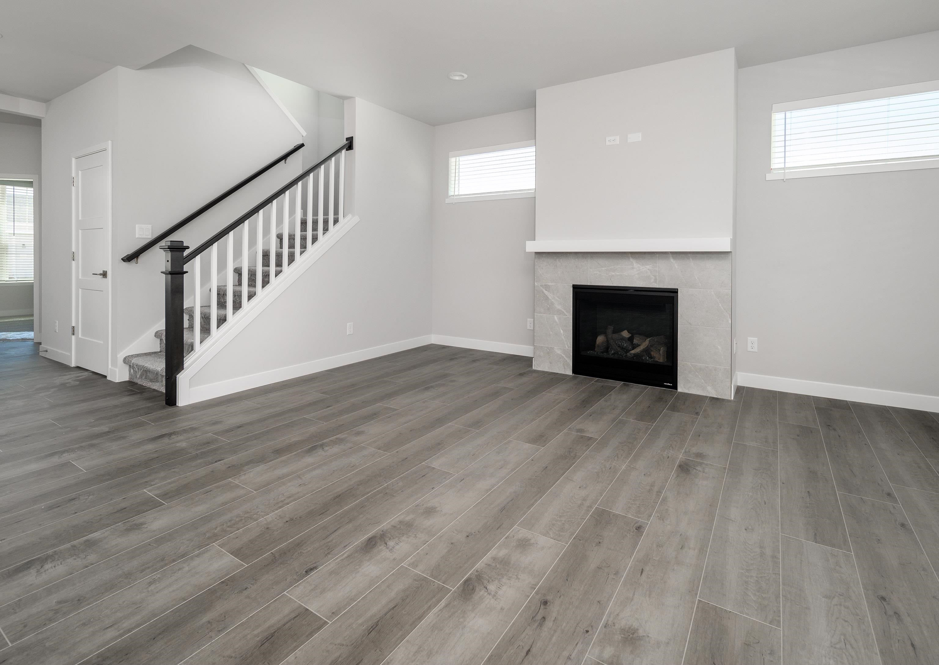 5918 Dragonfly Way