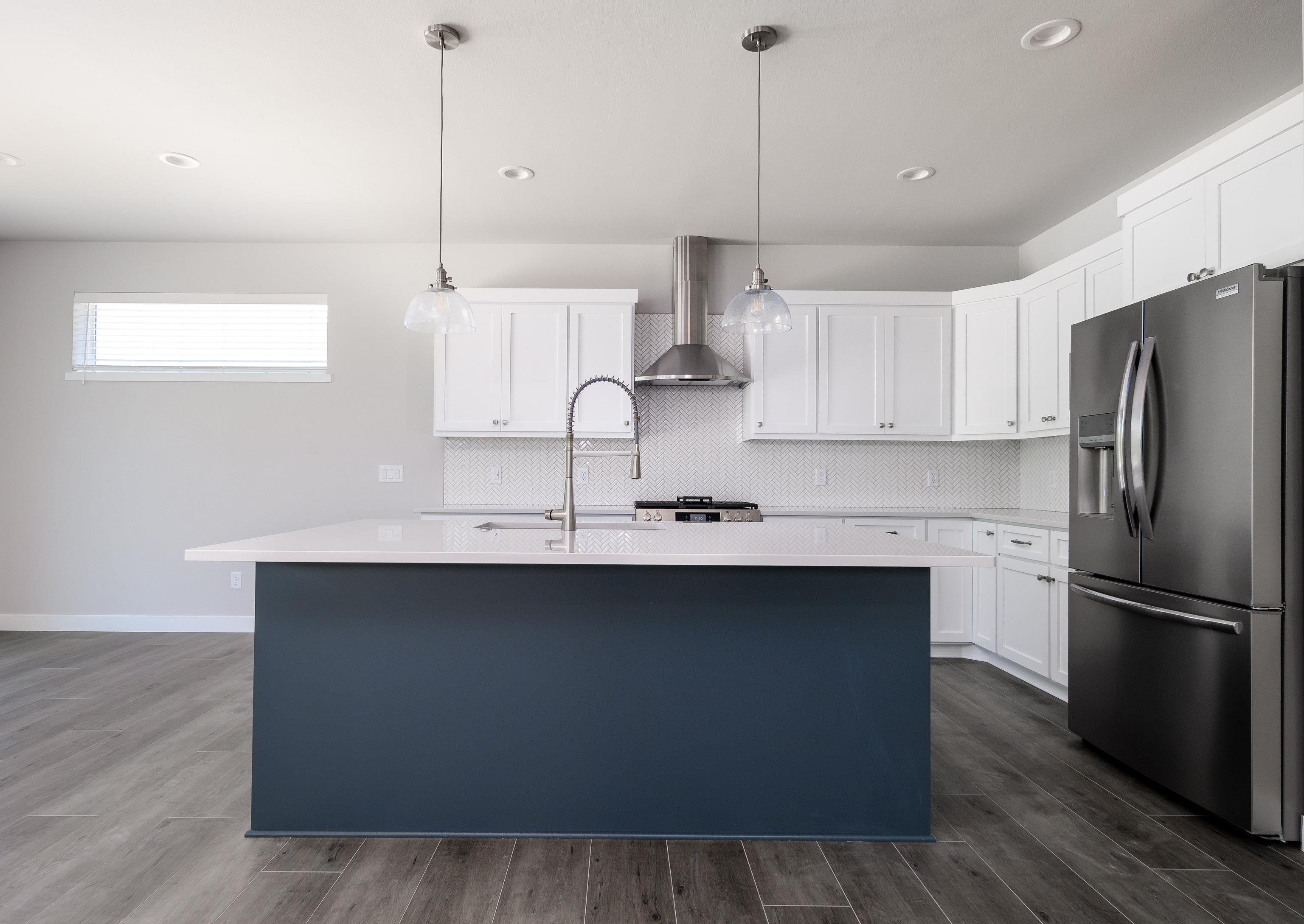 5918 Dragonfly Way