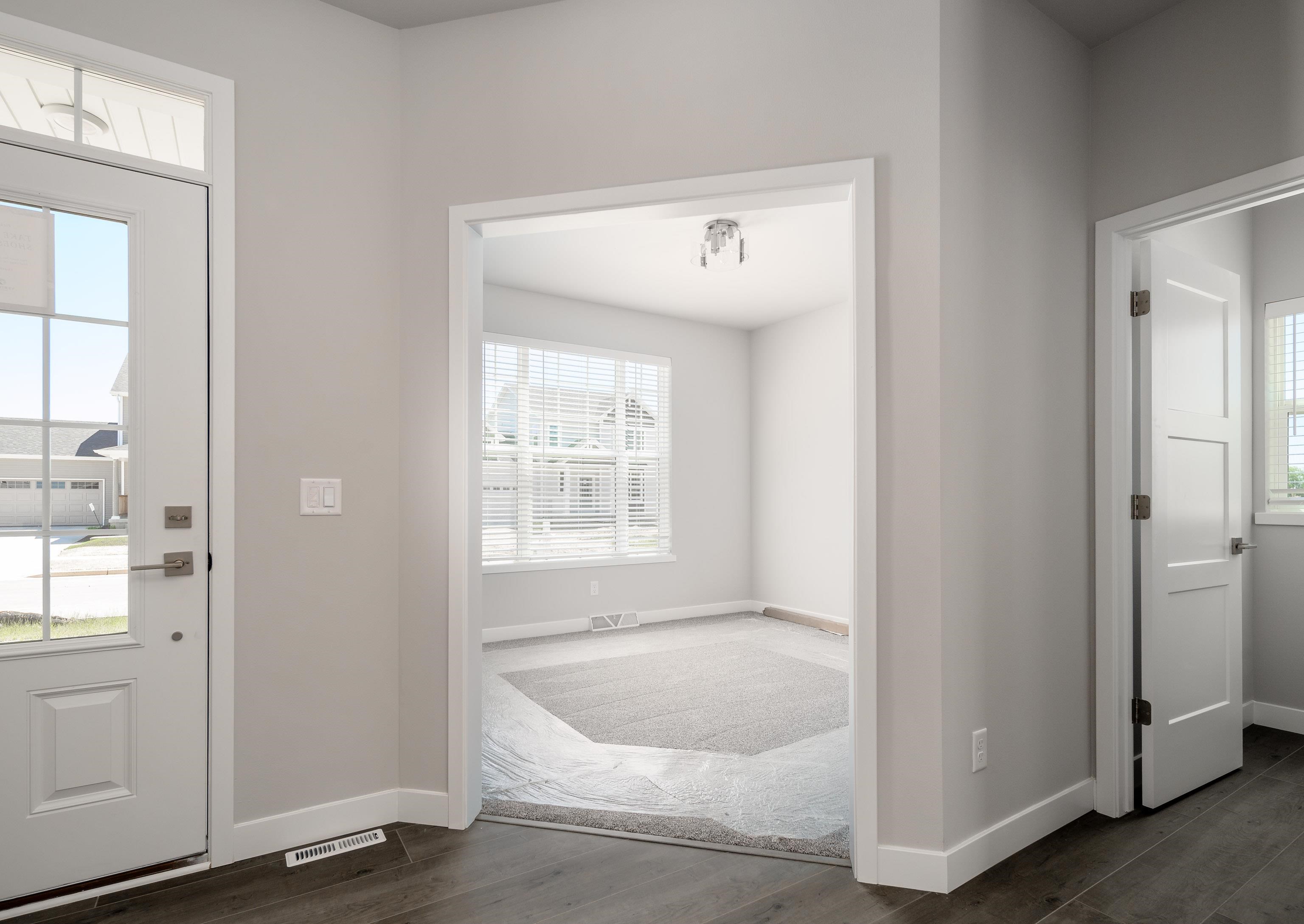 5918 Dragonfly Way
