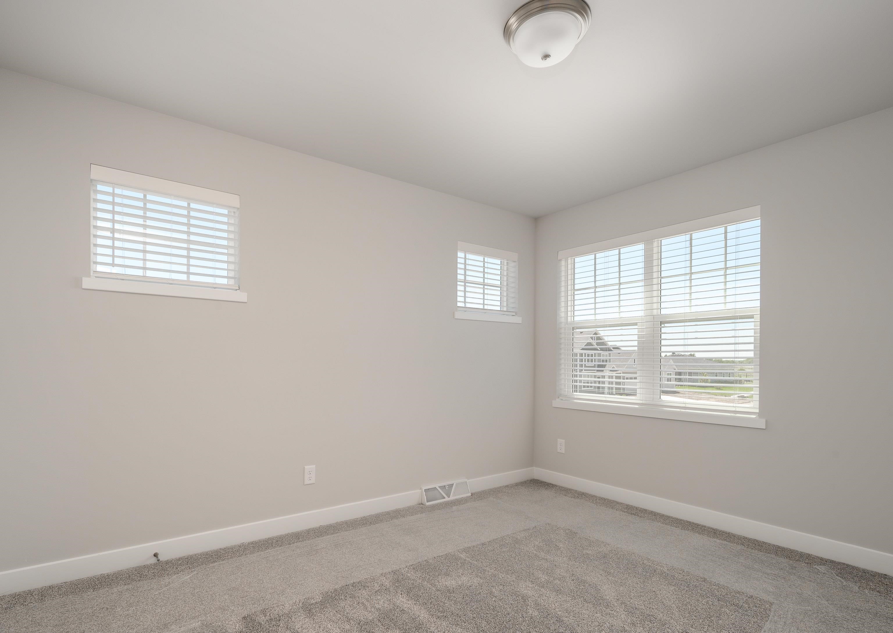 5918 Dragonfly Way