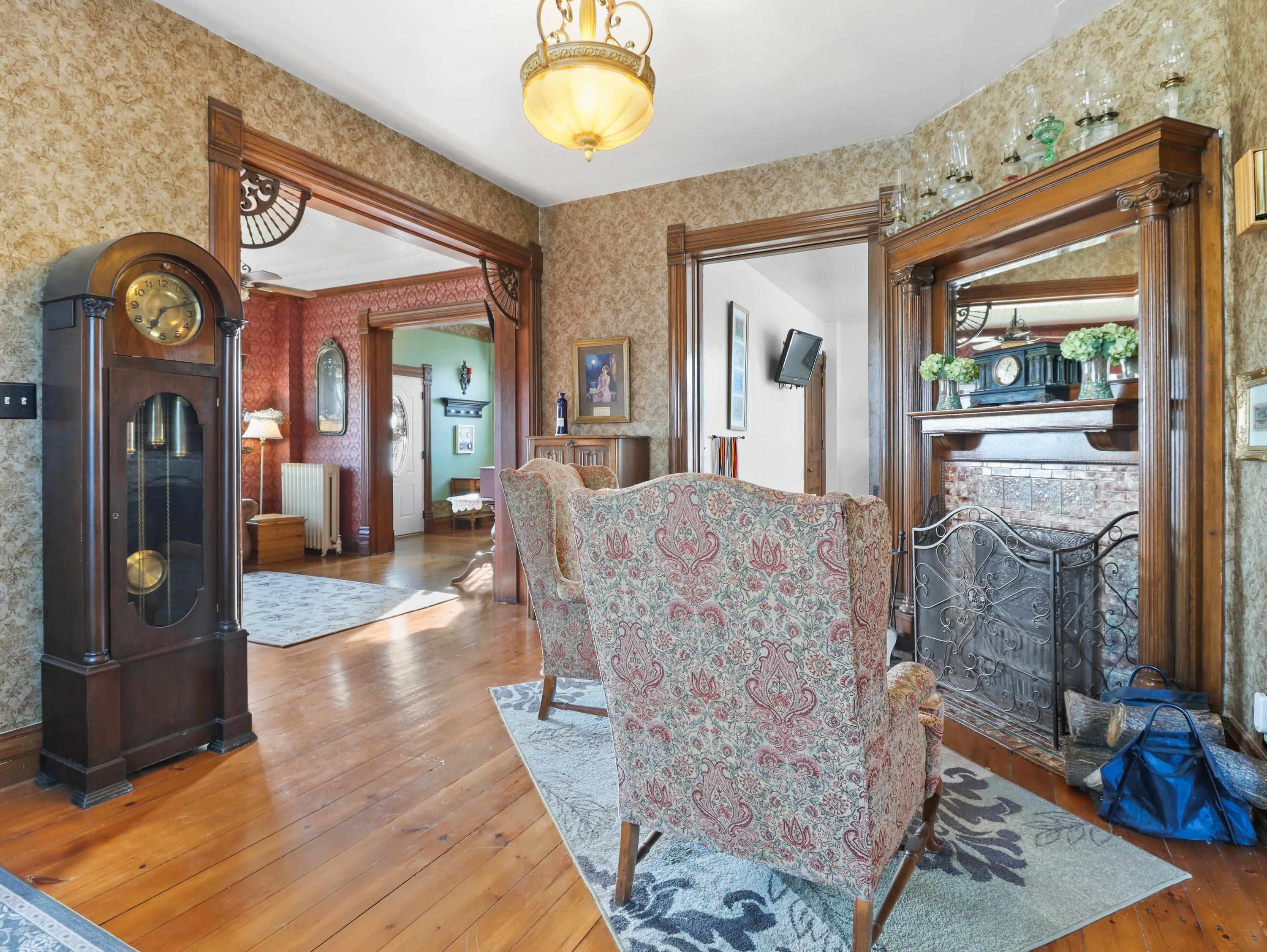 103 E Cordelia Street