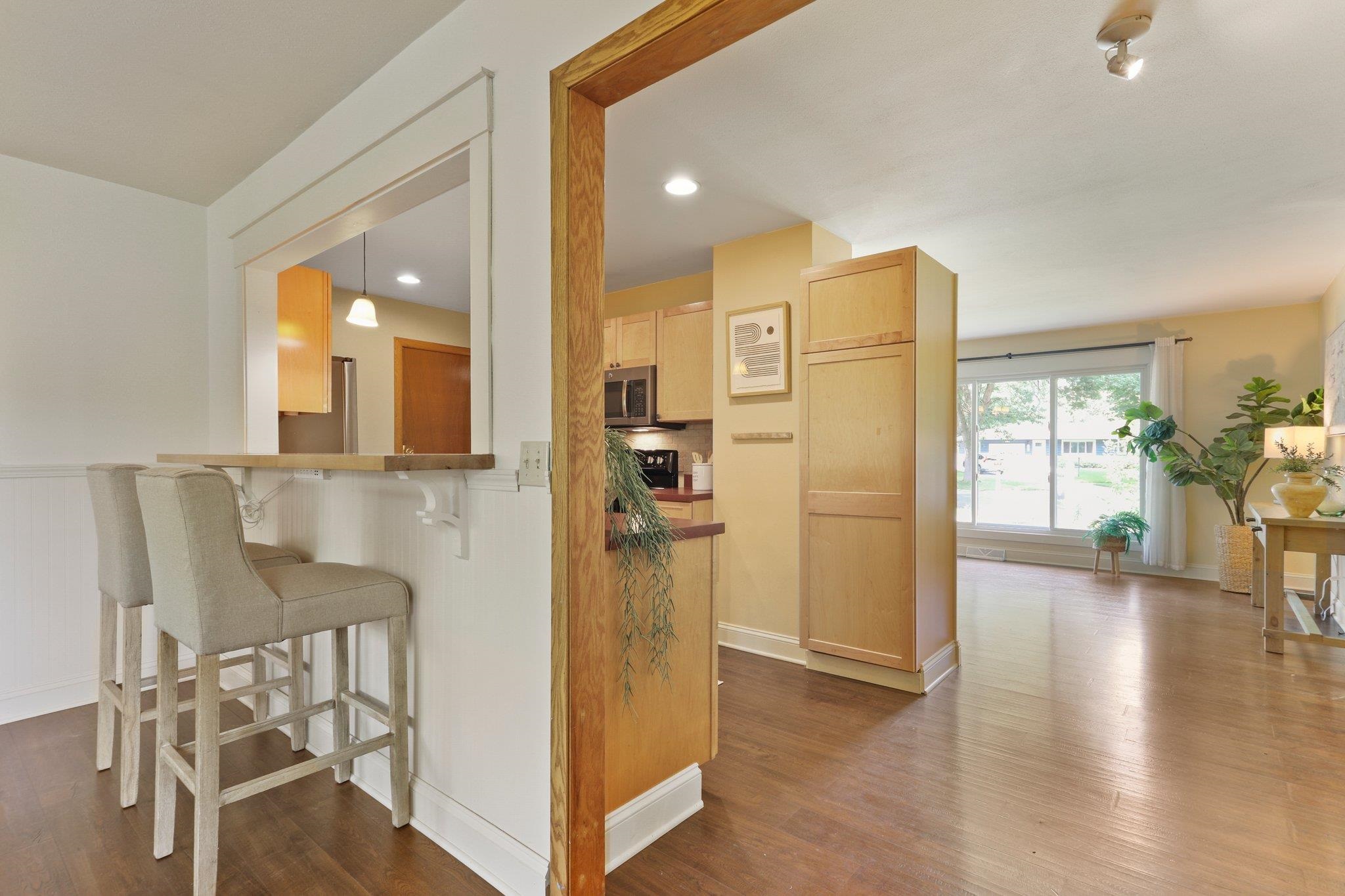 6109 Mulberry Circle