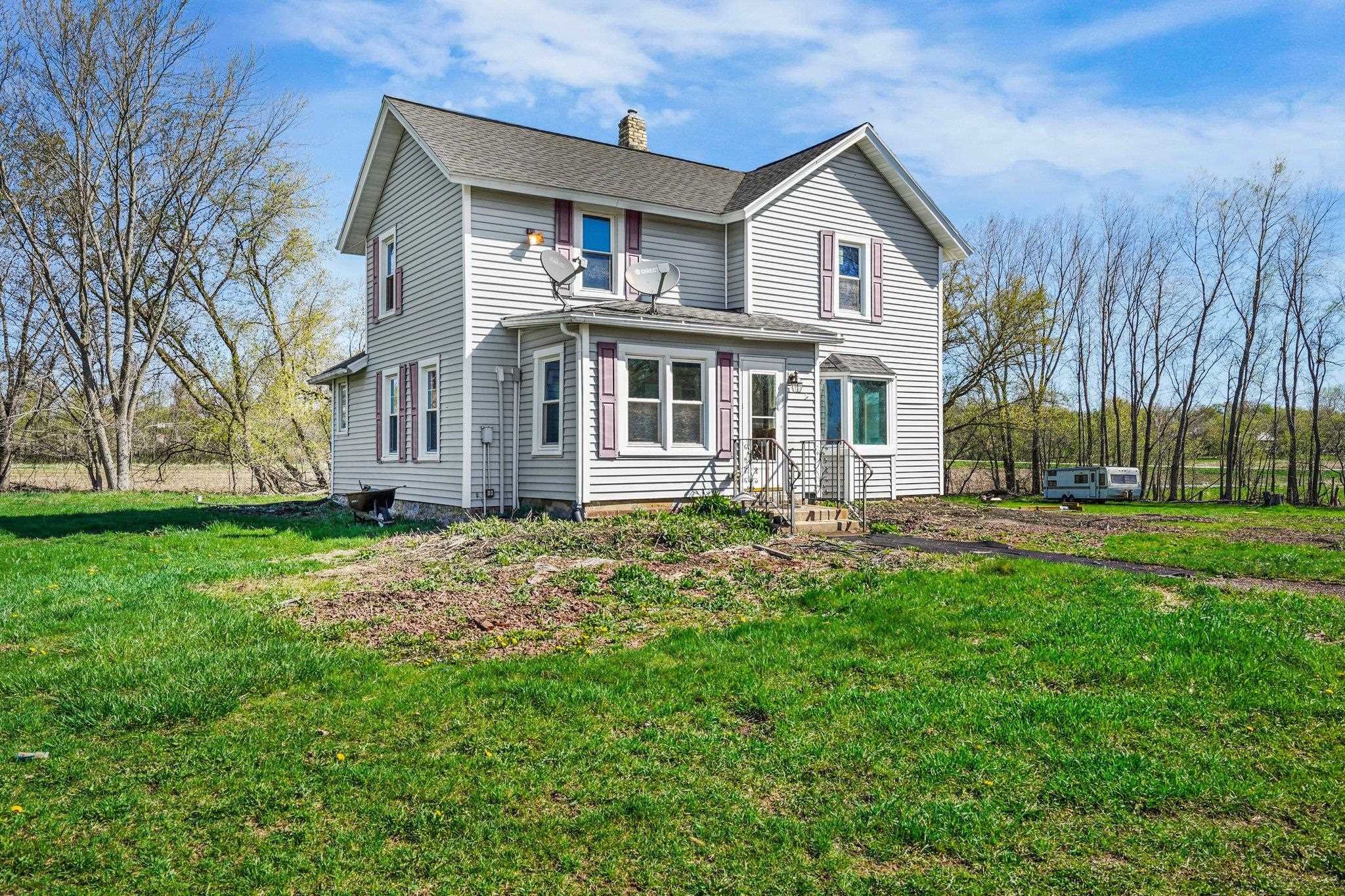1945 Spring Road