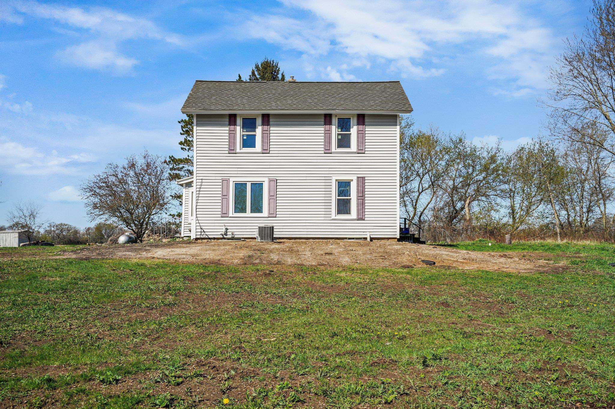 1945 Spring Road