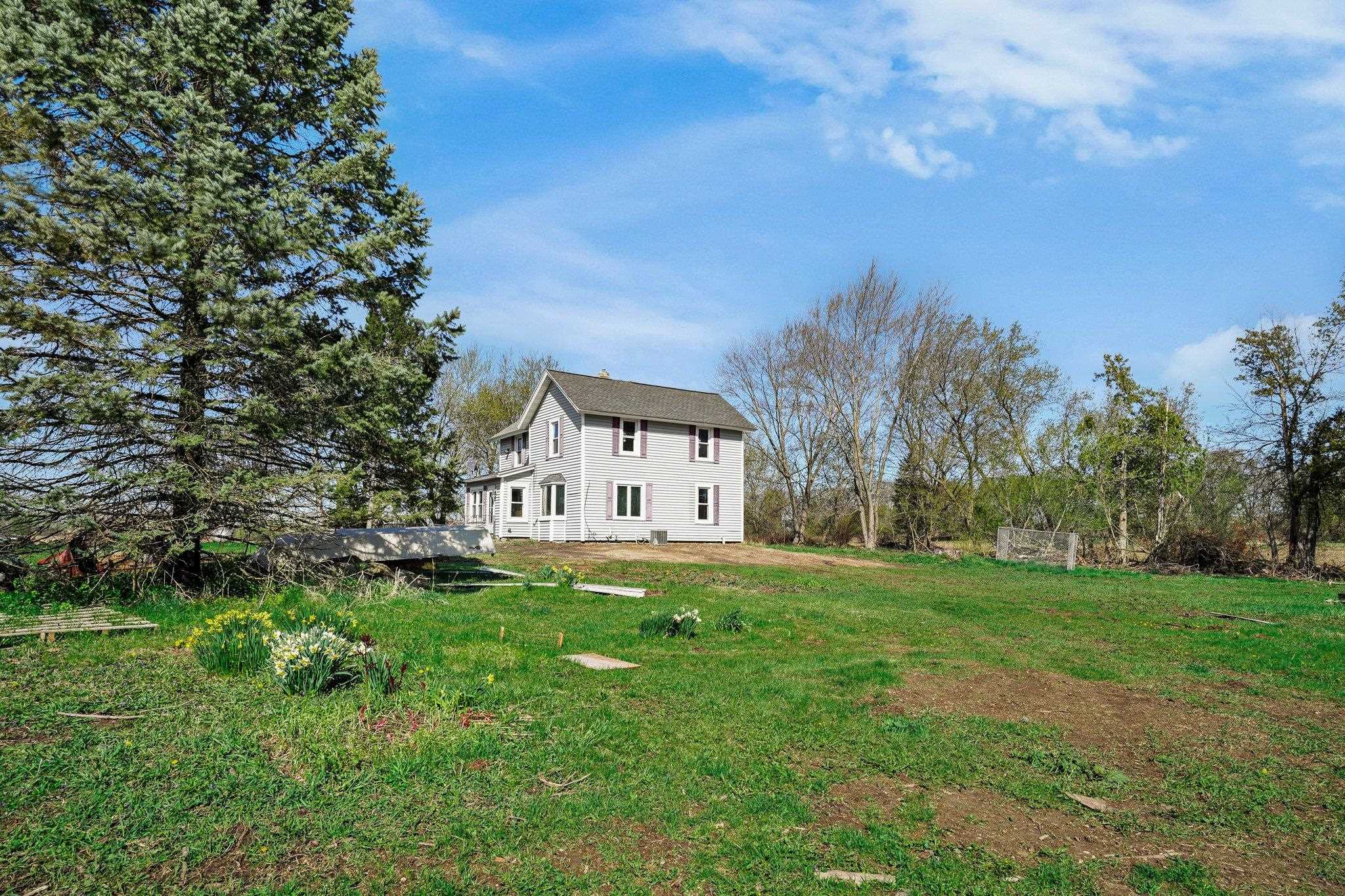 1945 Spring Road