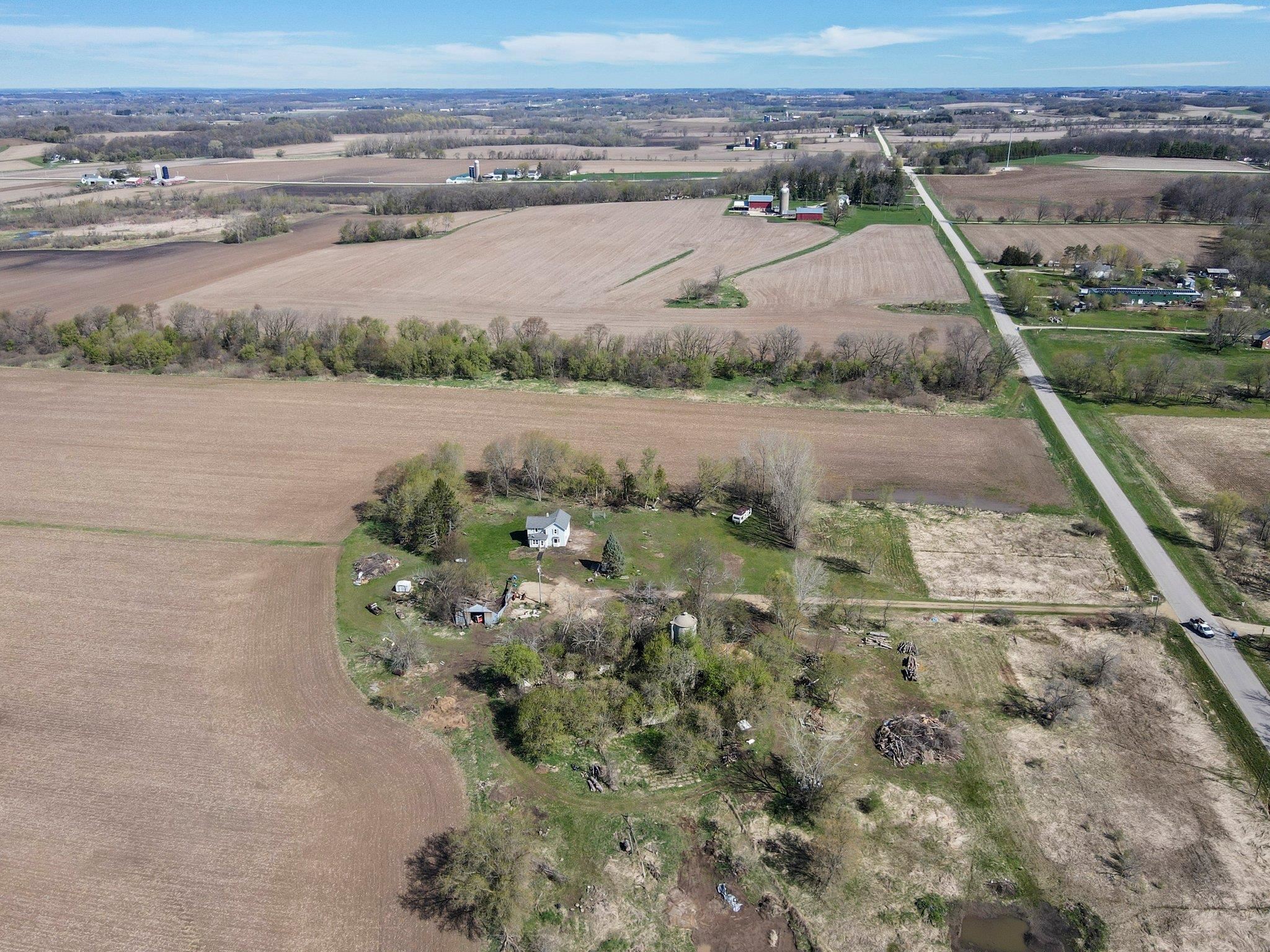 1945 Spring Road