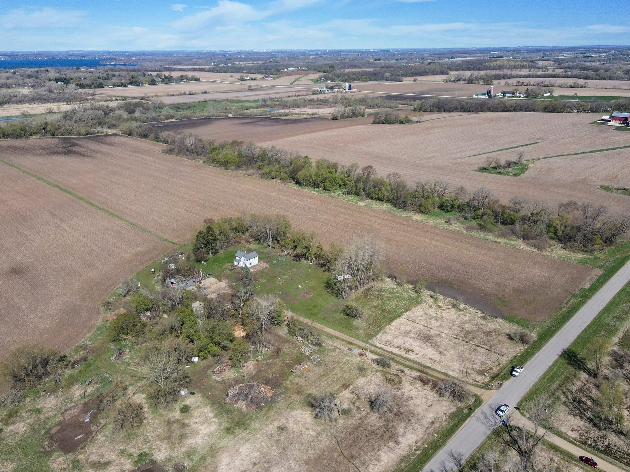 1945 Spring Road
