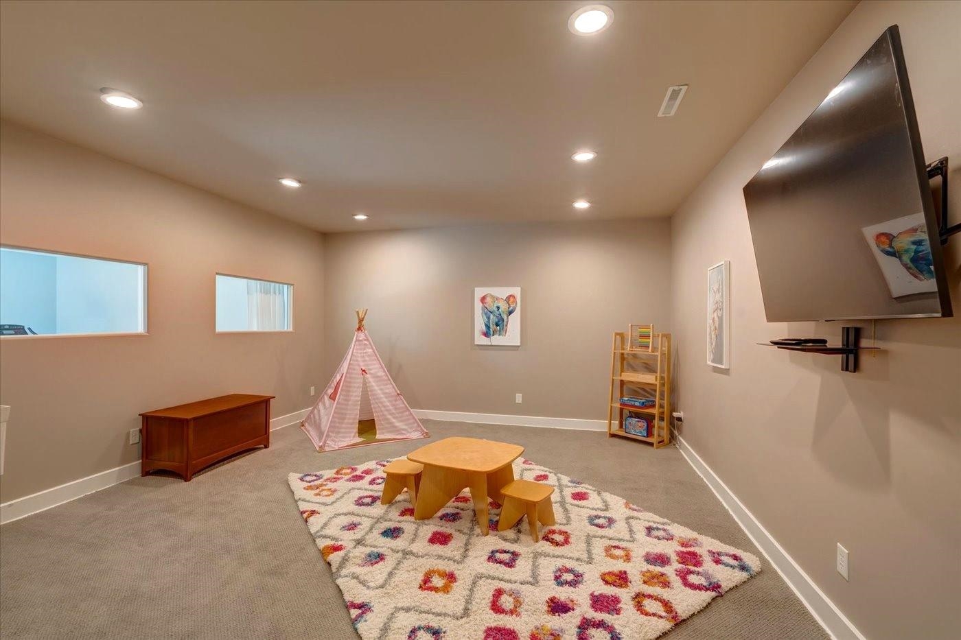 9506 Blue Heron Drive