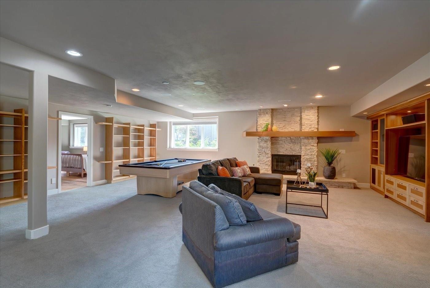 9506 Blue Heron Drive