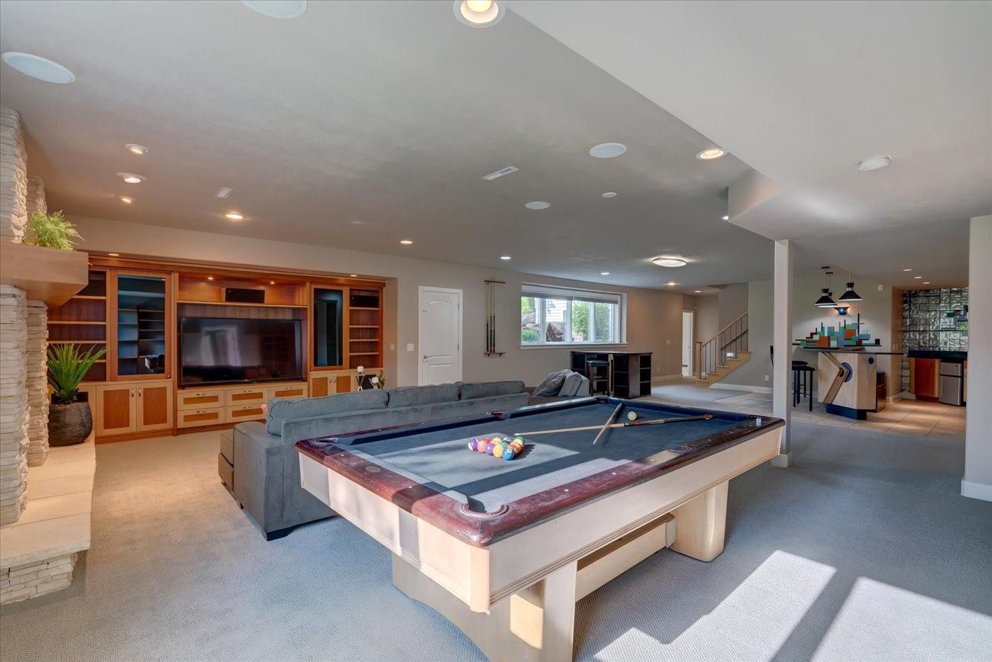 9506 Blue Heron Drive