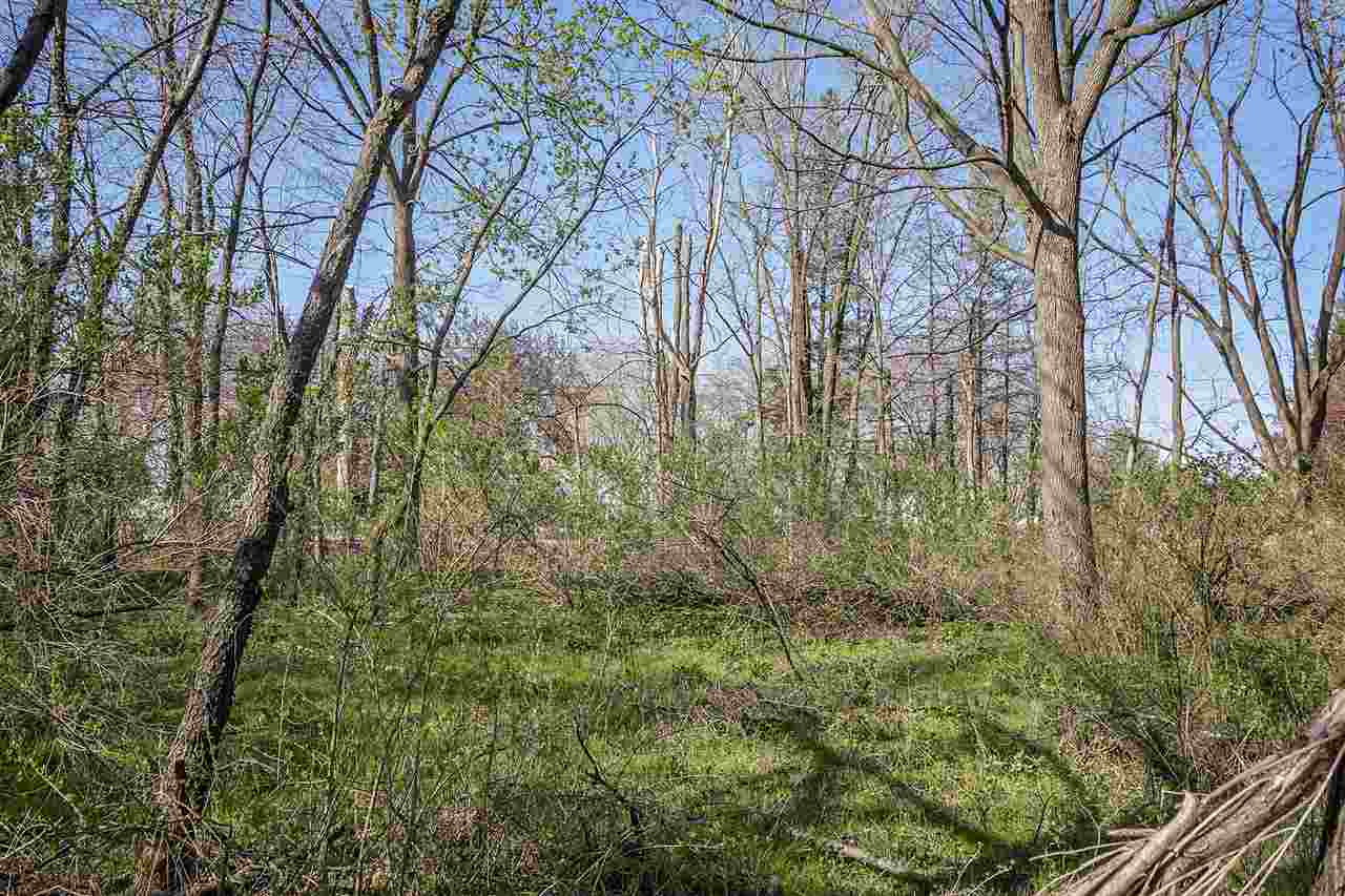 .69 Ac Tareyton Circle