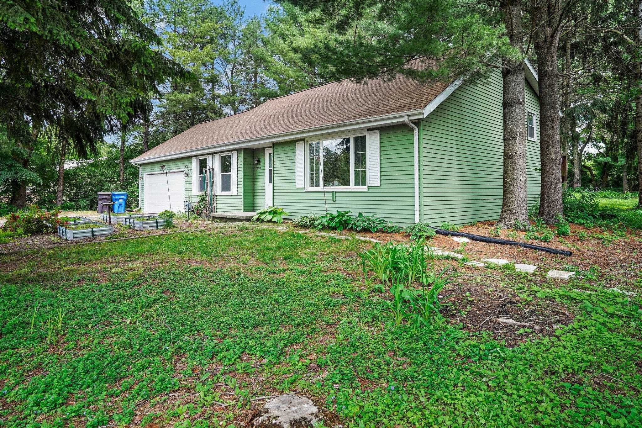 6218 Fox Run