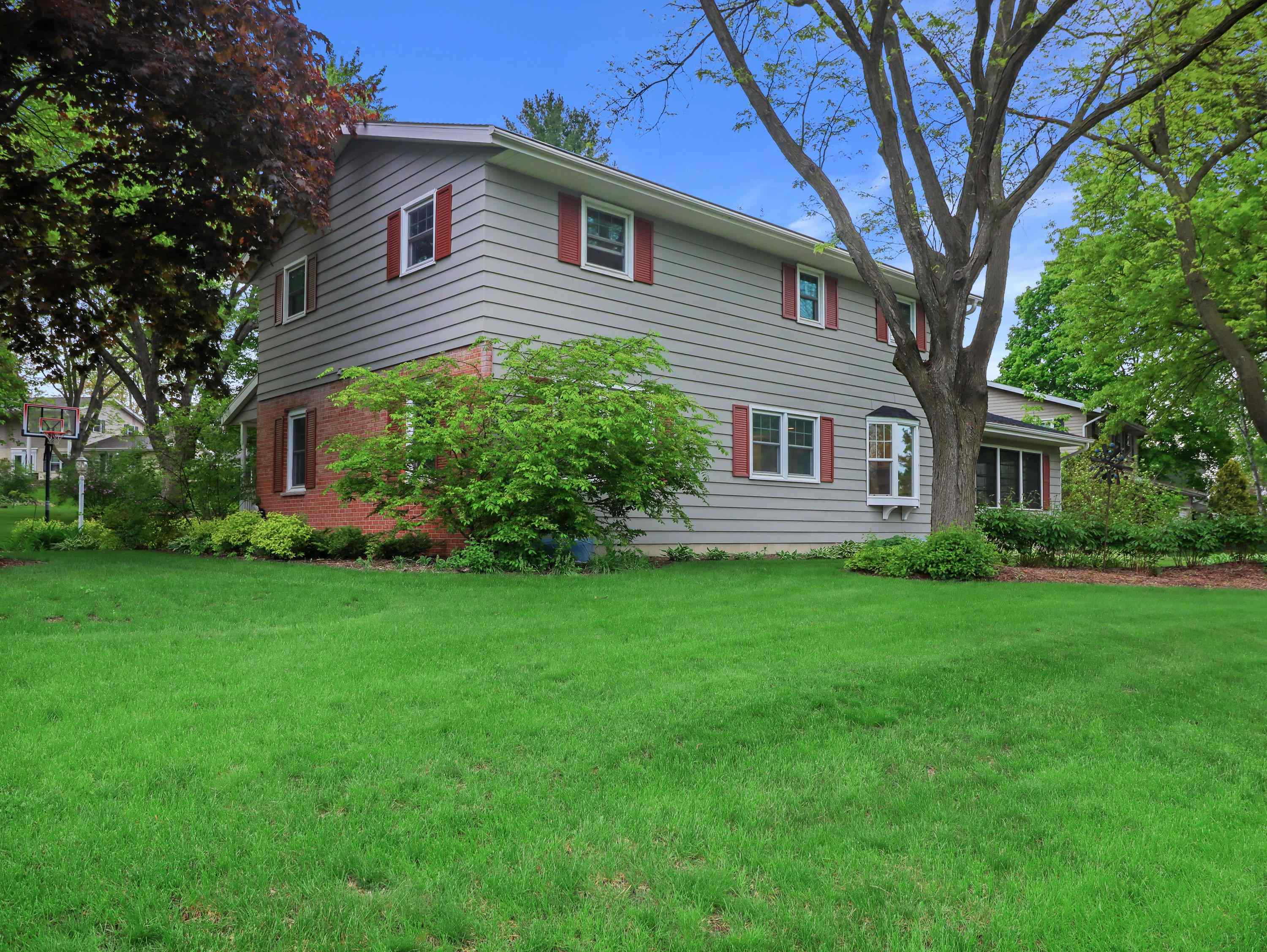 1026 Surrey Court