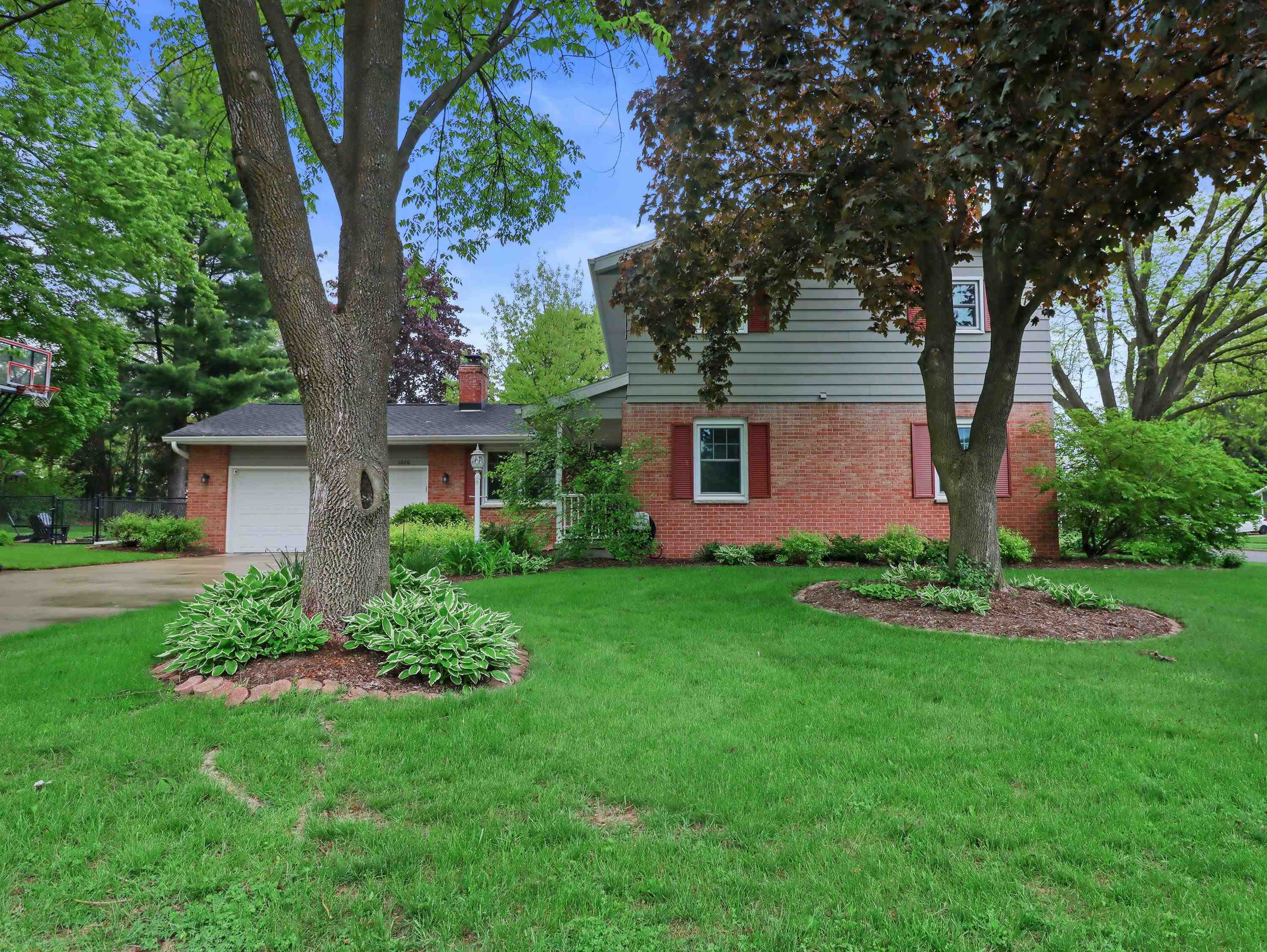 1026 Surrey Court