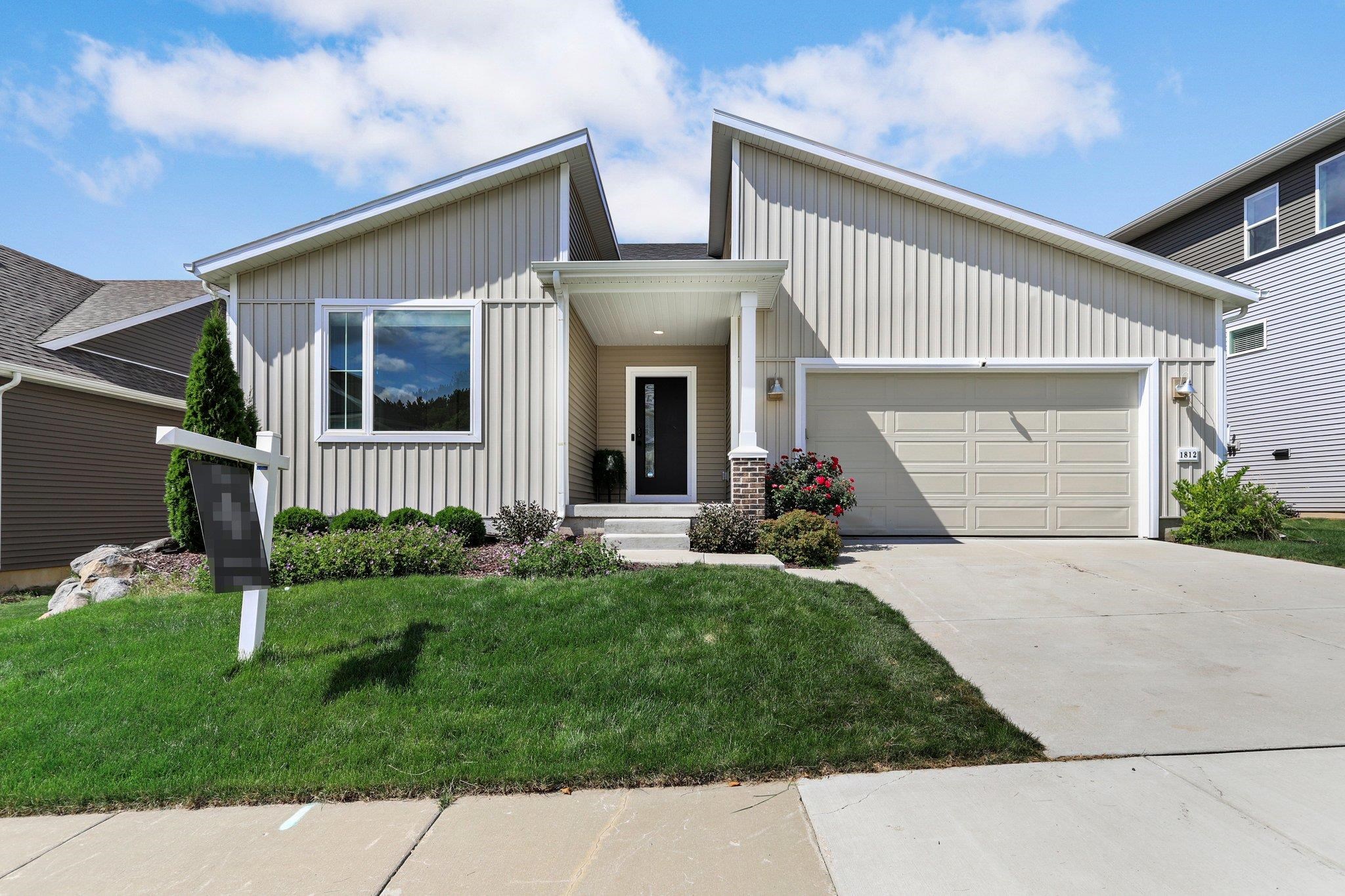 1812 Waterfall Way