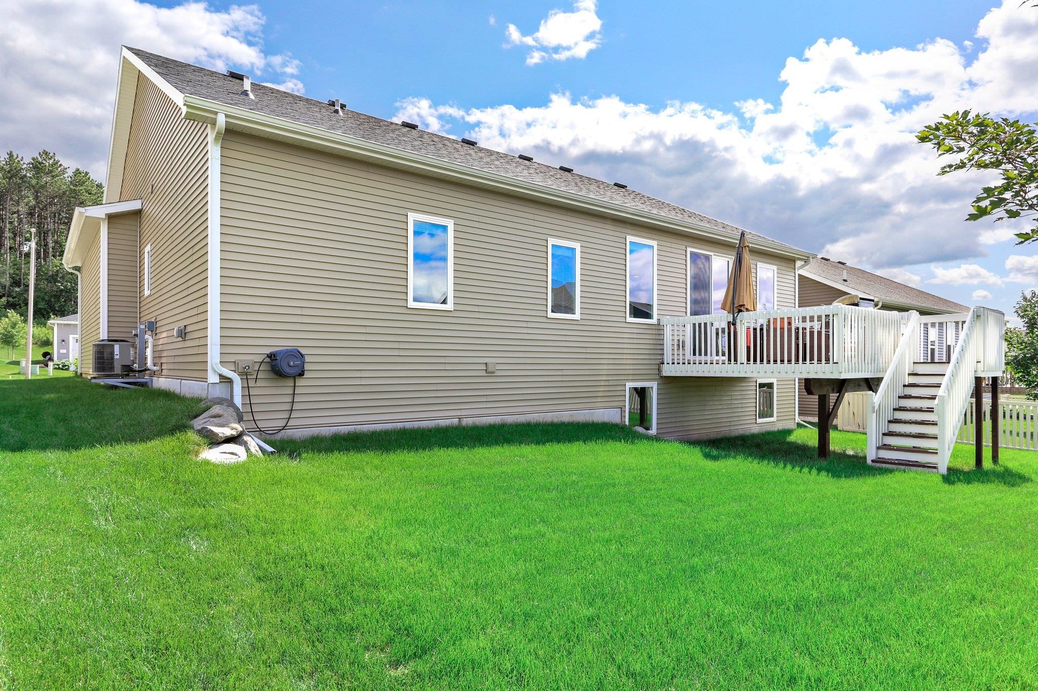 1812 Waterfall Way