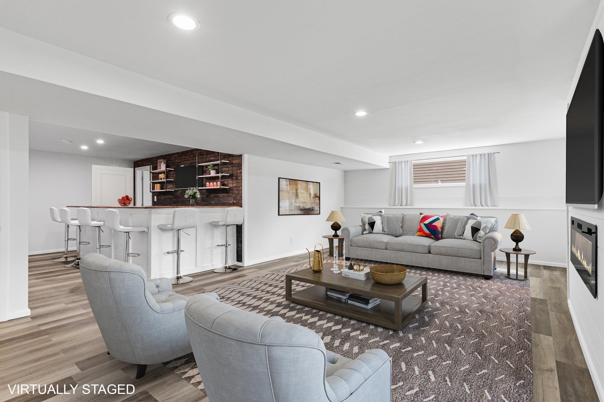 1812 Waterfall Way