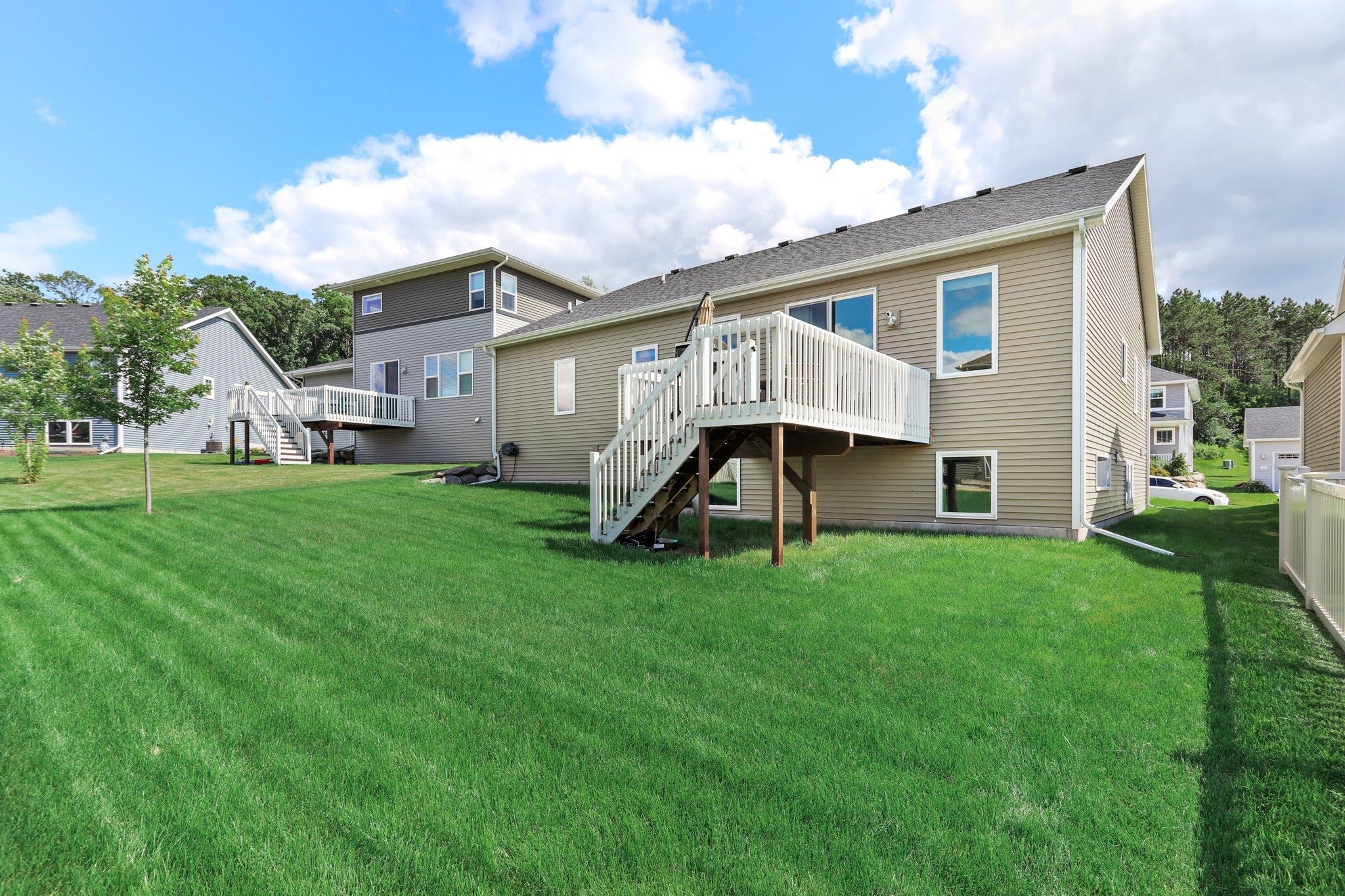 1812 Waterfall Way