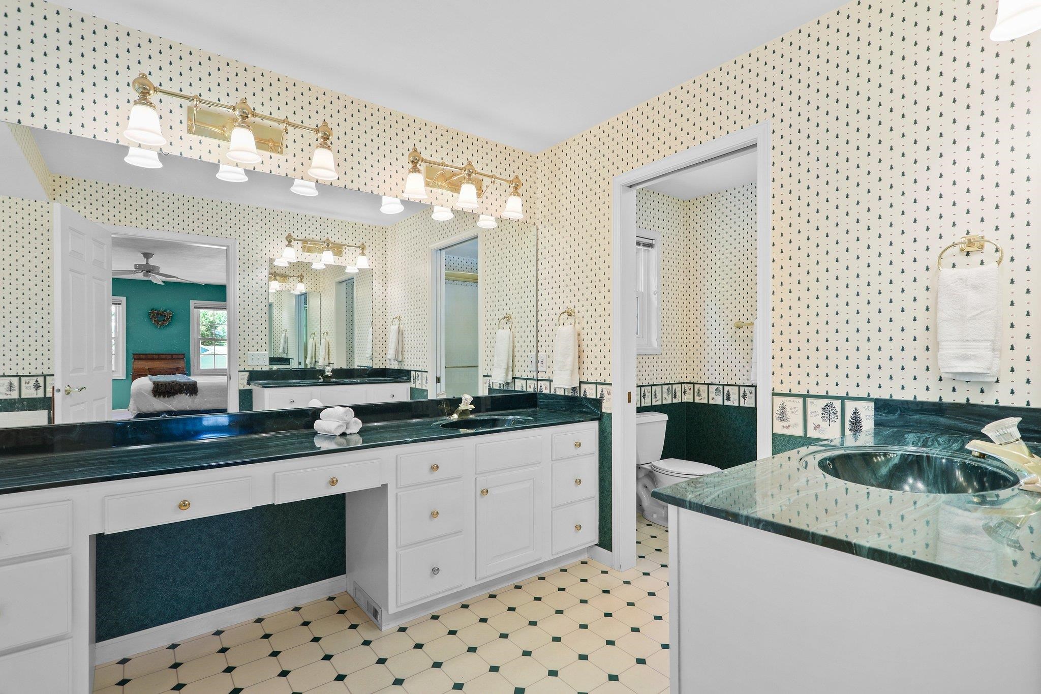 6002 Fredericksburg Lane