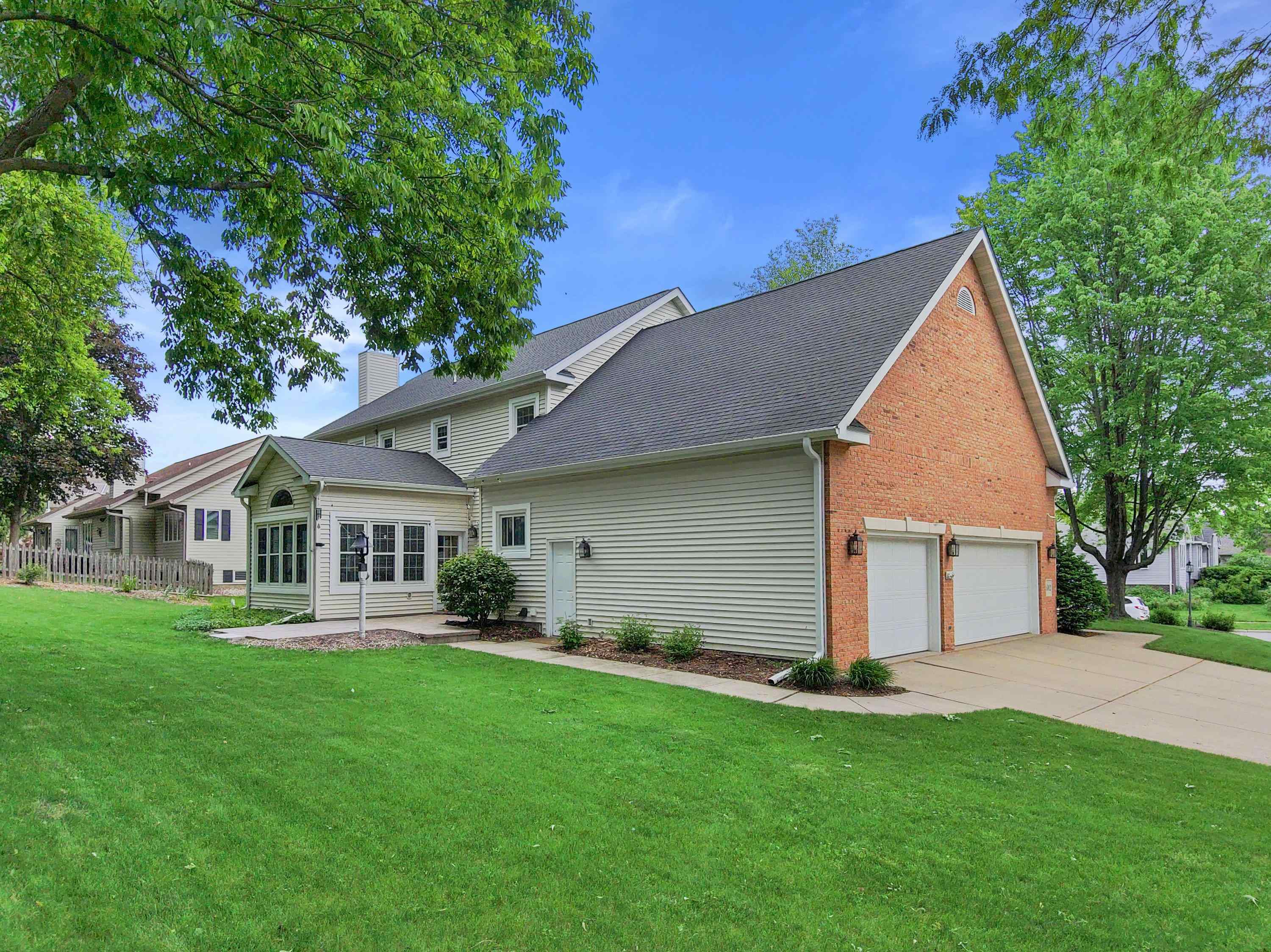 6002 Fredericksburg Lane