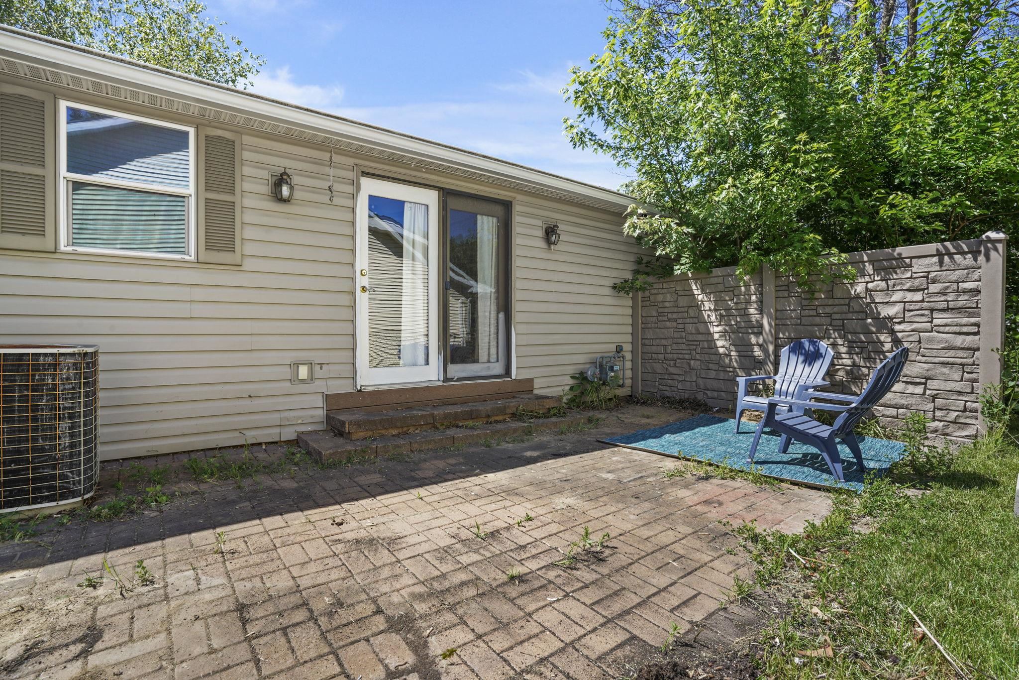 4387 Crescent Road