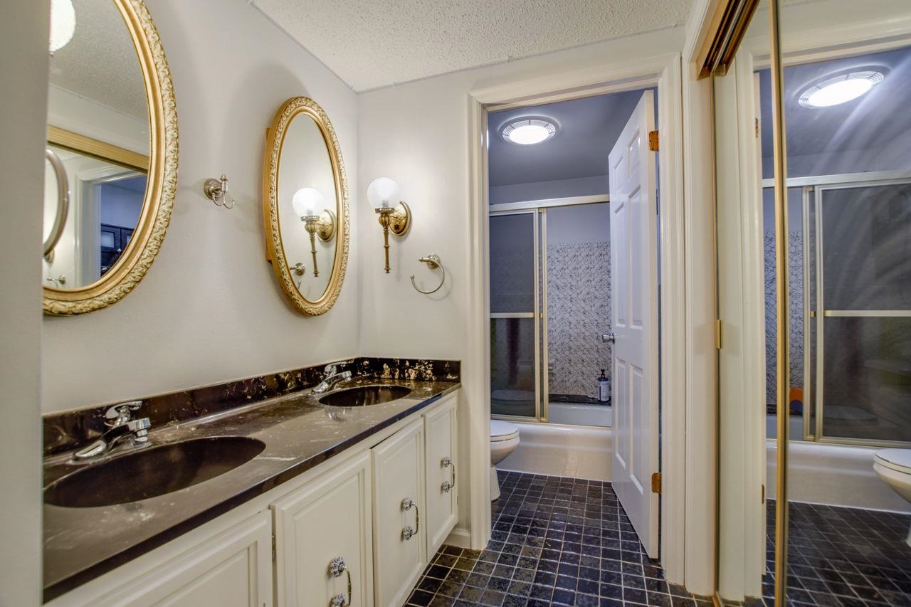 48 Golf Course Road
