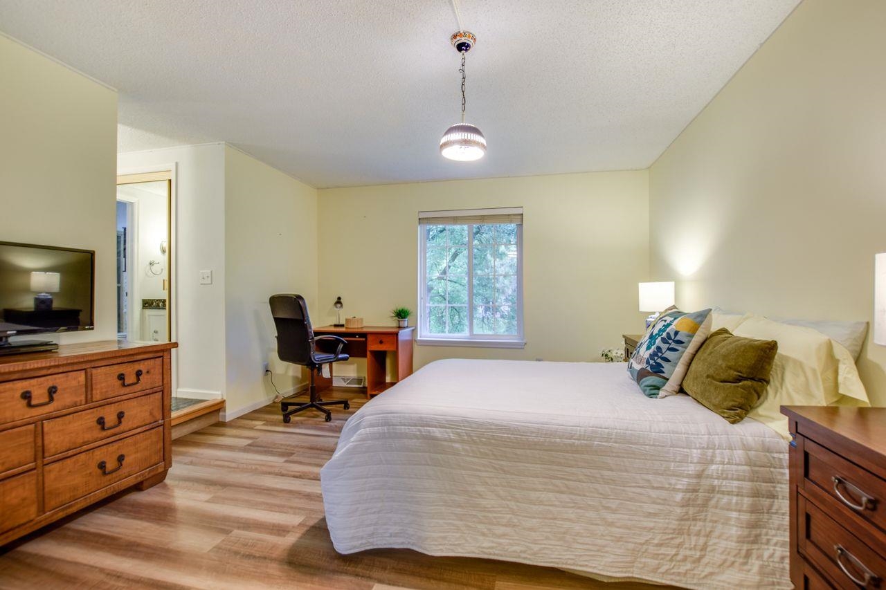 48 Golf Course Road