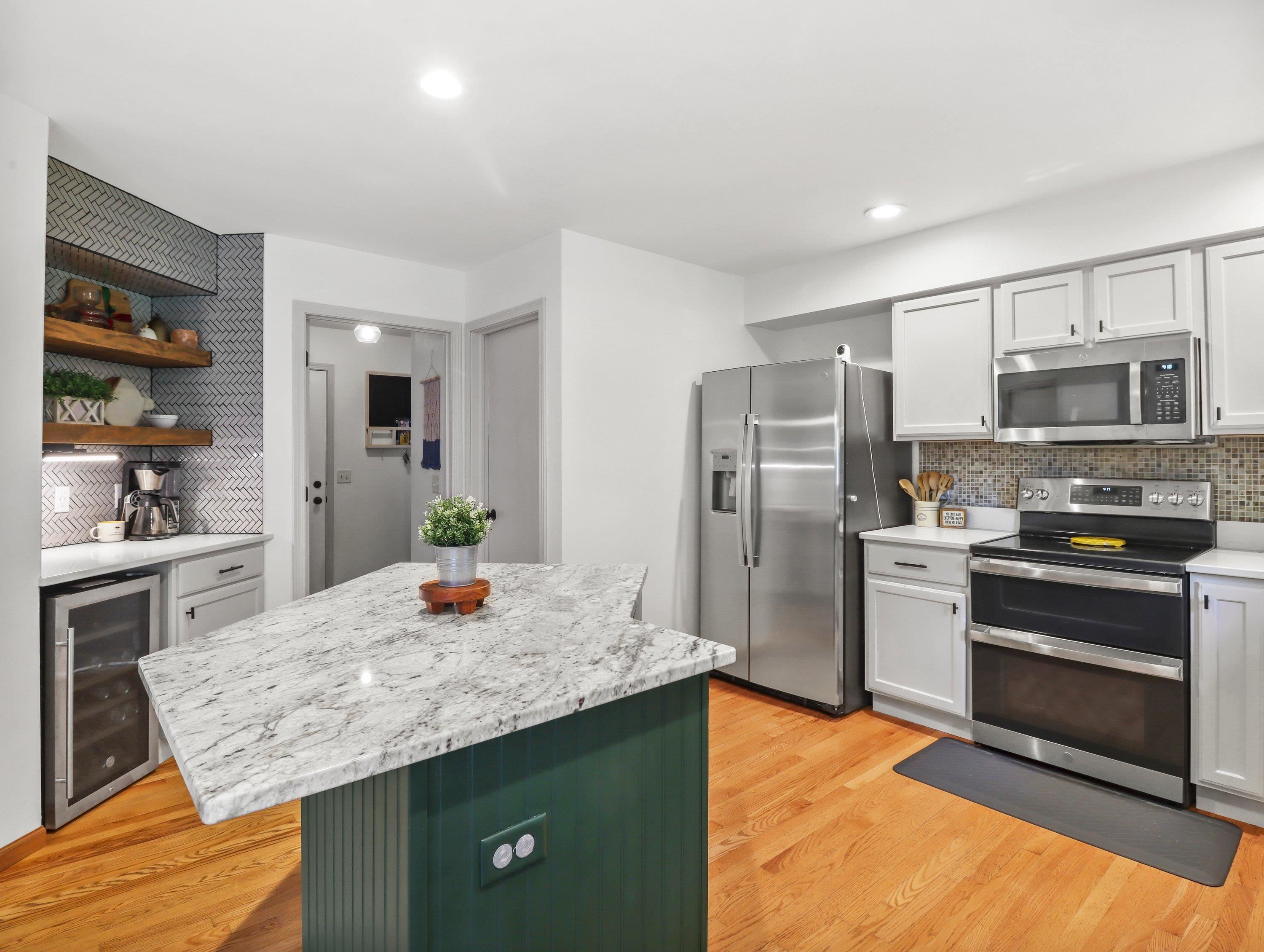 4805 Dream Lane