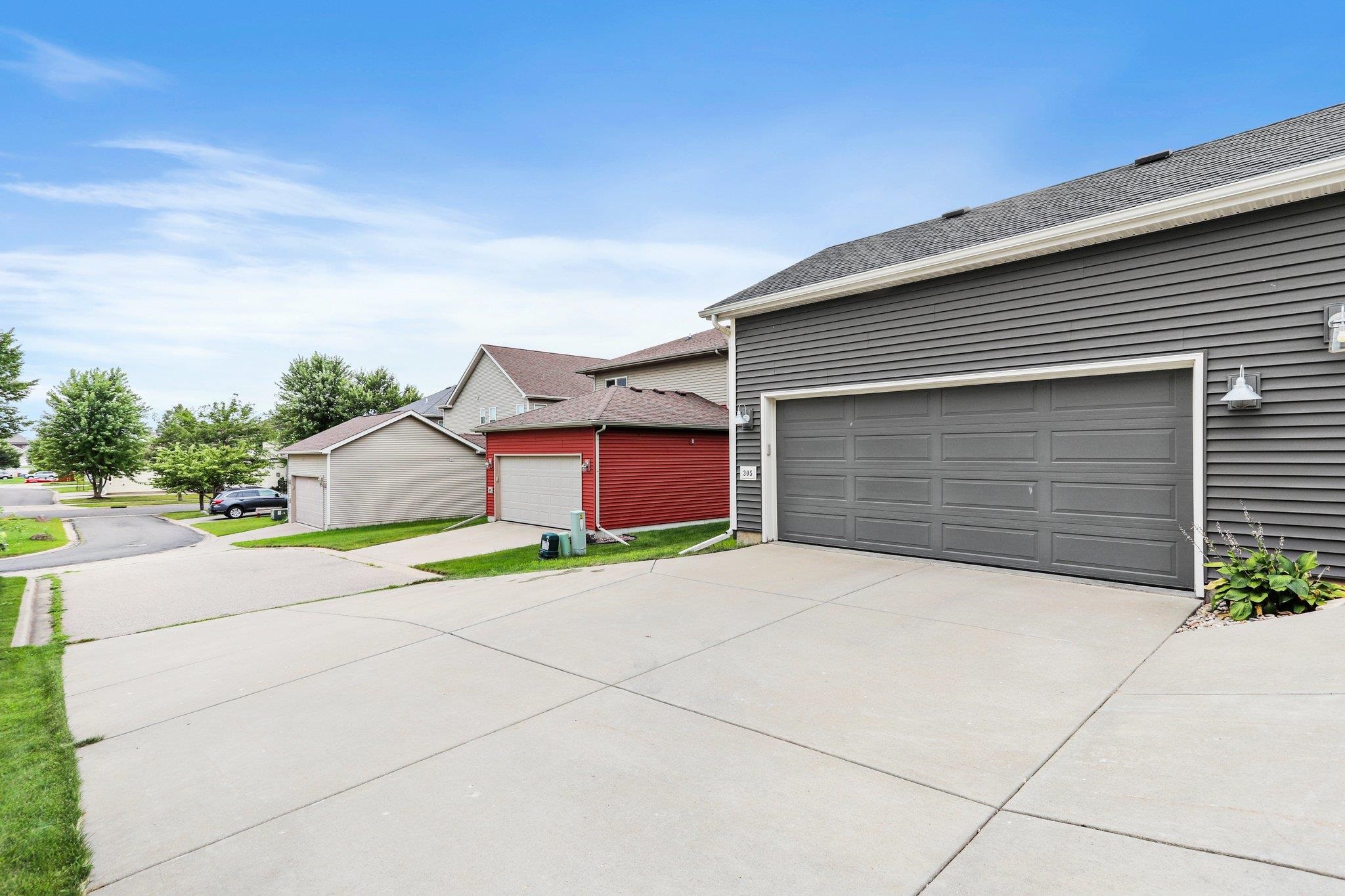 305 Pine Lawn Parkway