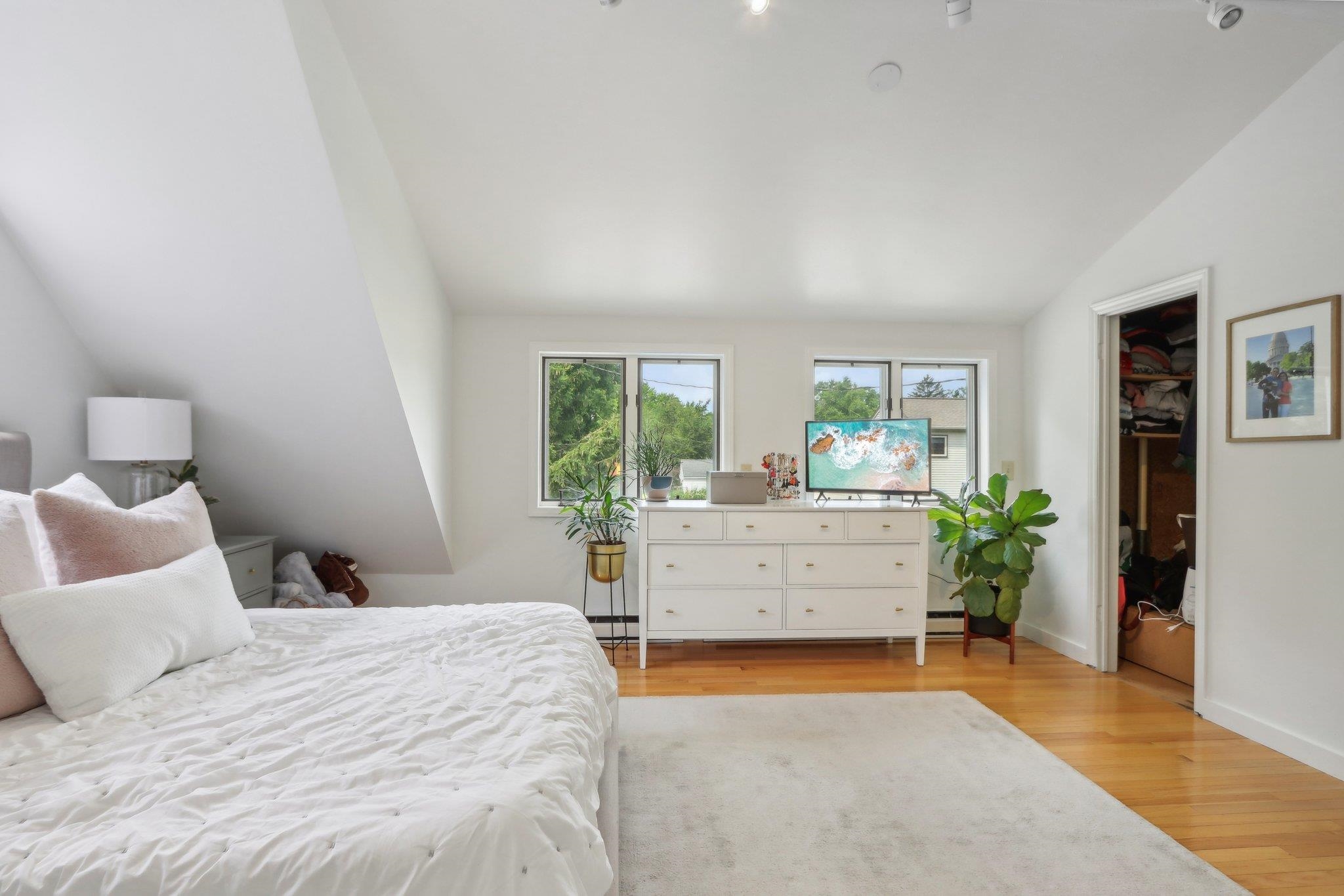 14 Farley Avenue