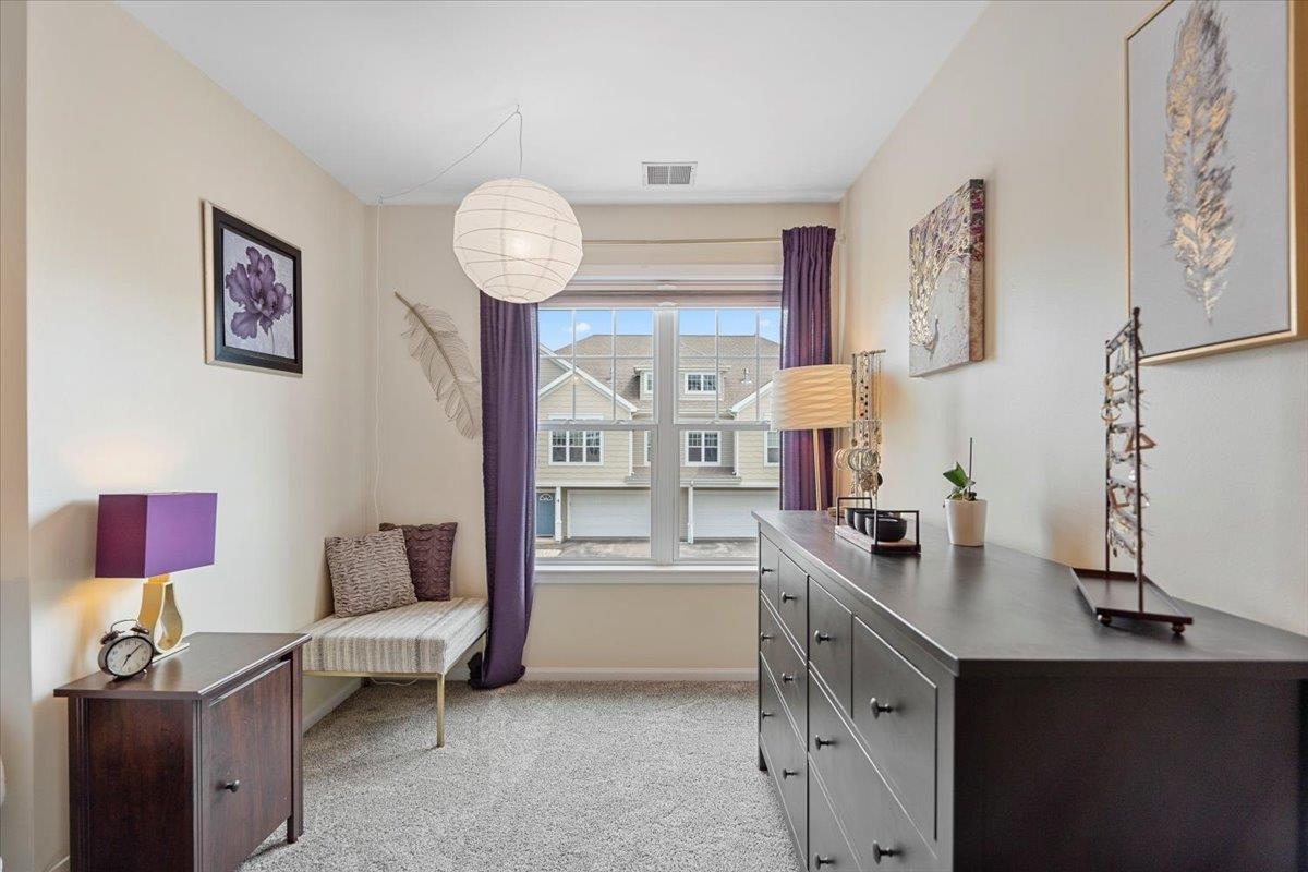 16 Corner Stone Way Unit: 9
