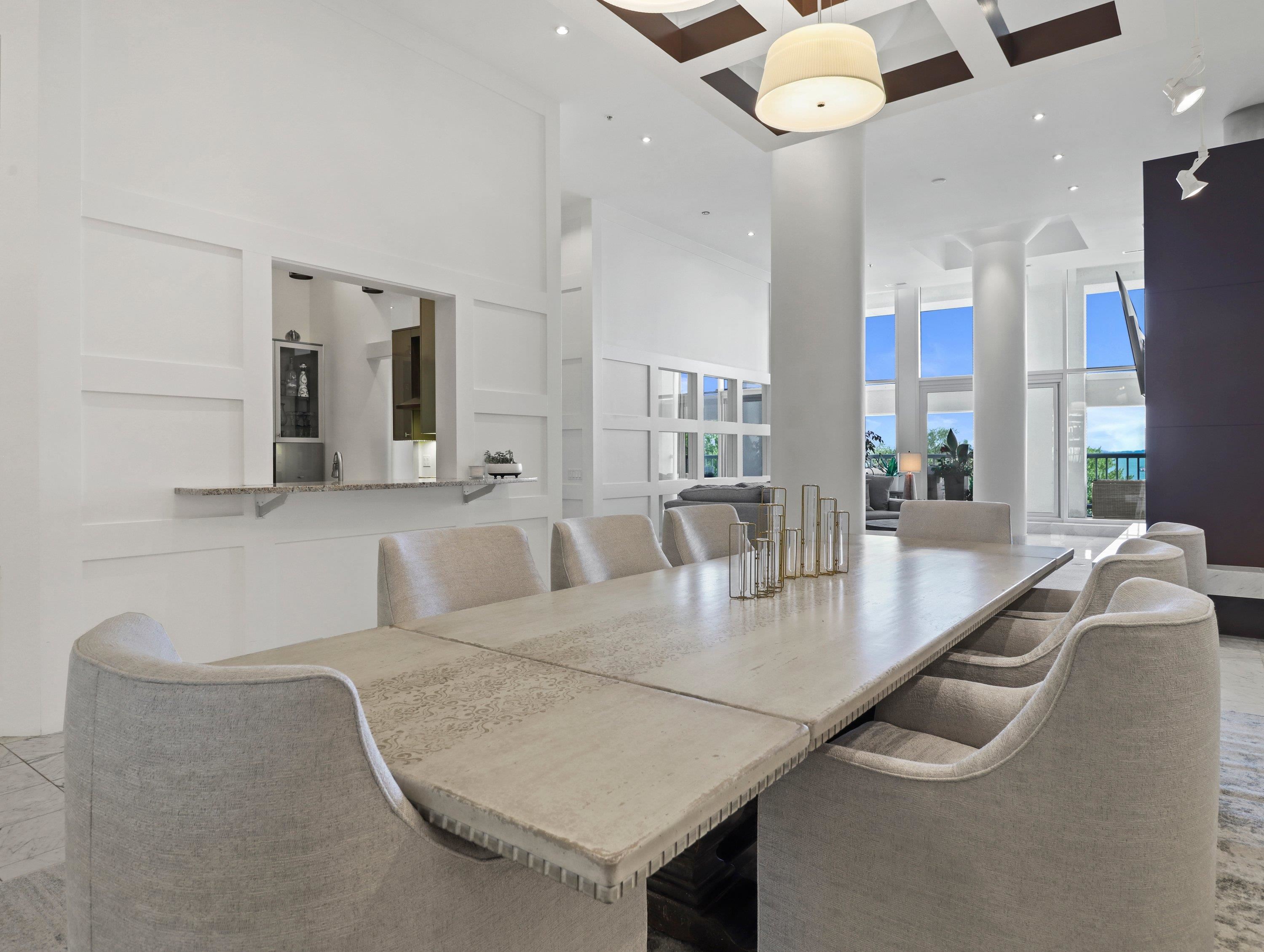 155 E Wilson Street 101
