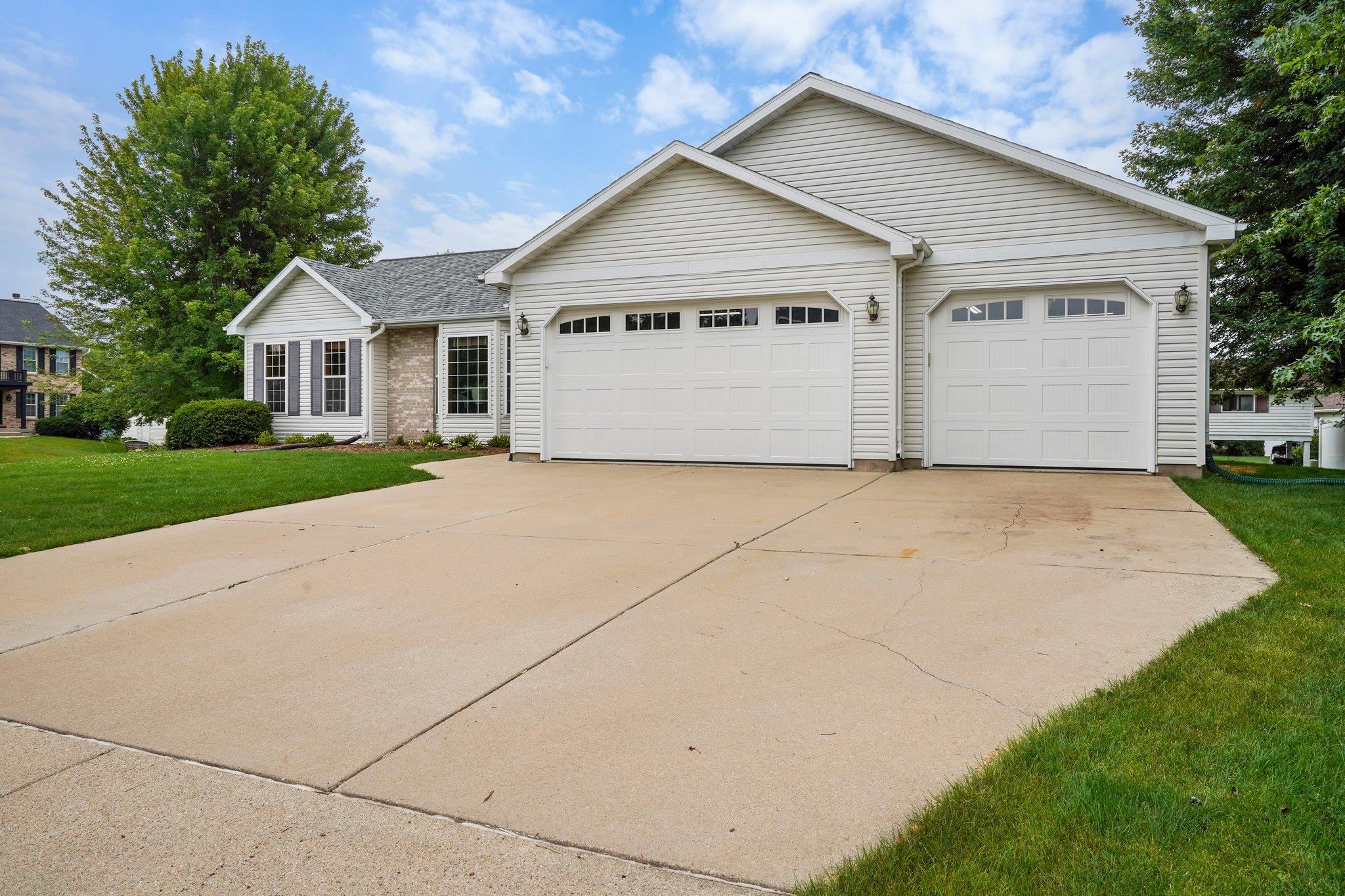 1809 Corinth Drive