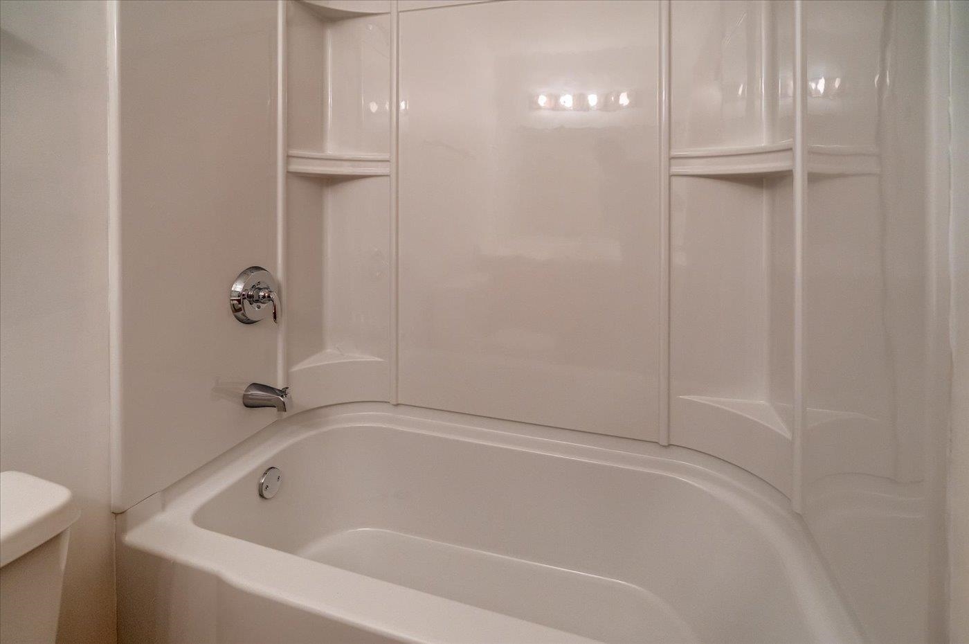 102 Ponwood Circle H