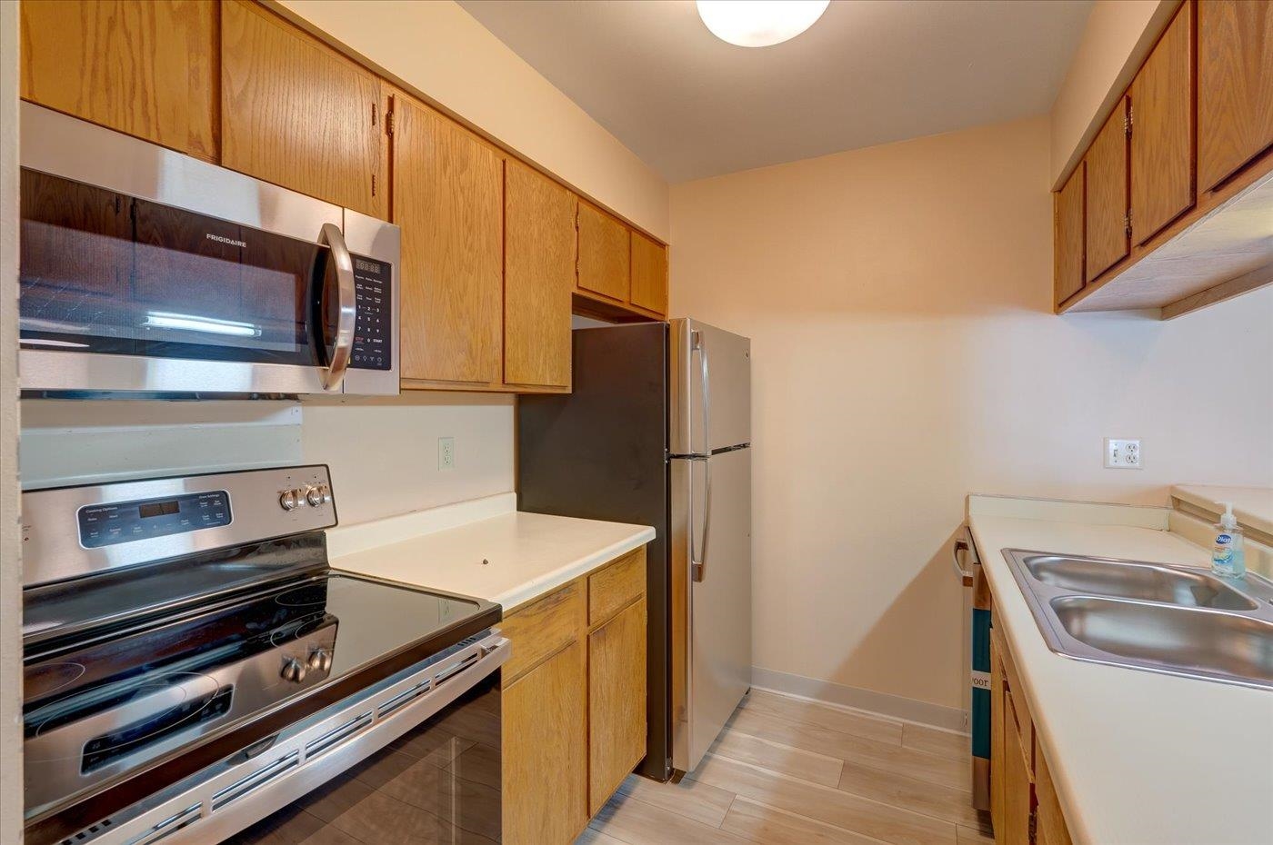 102 Ponwood Circle H