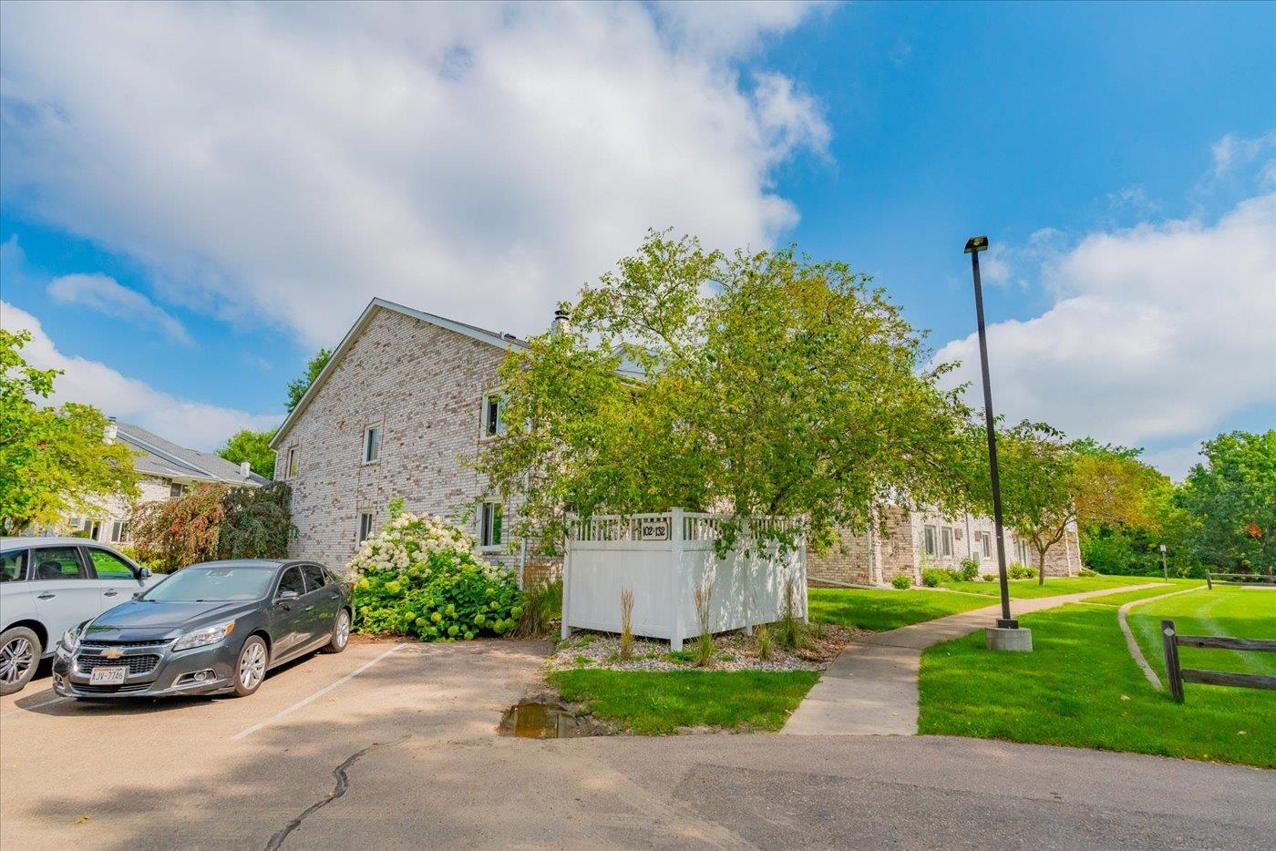 102 Ponwood Circle H