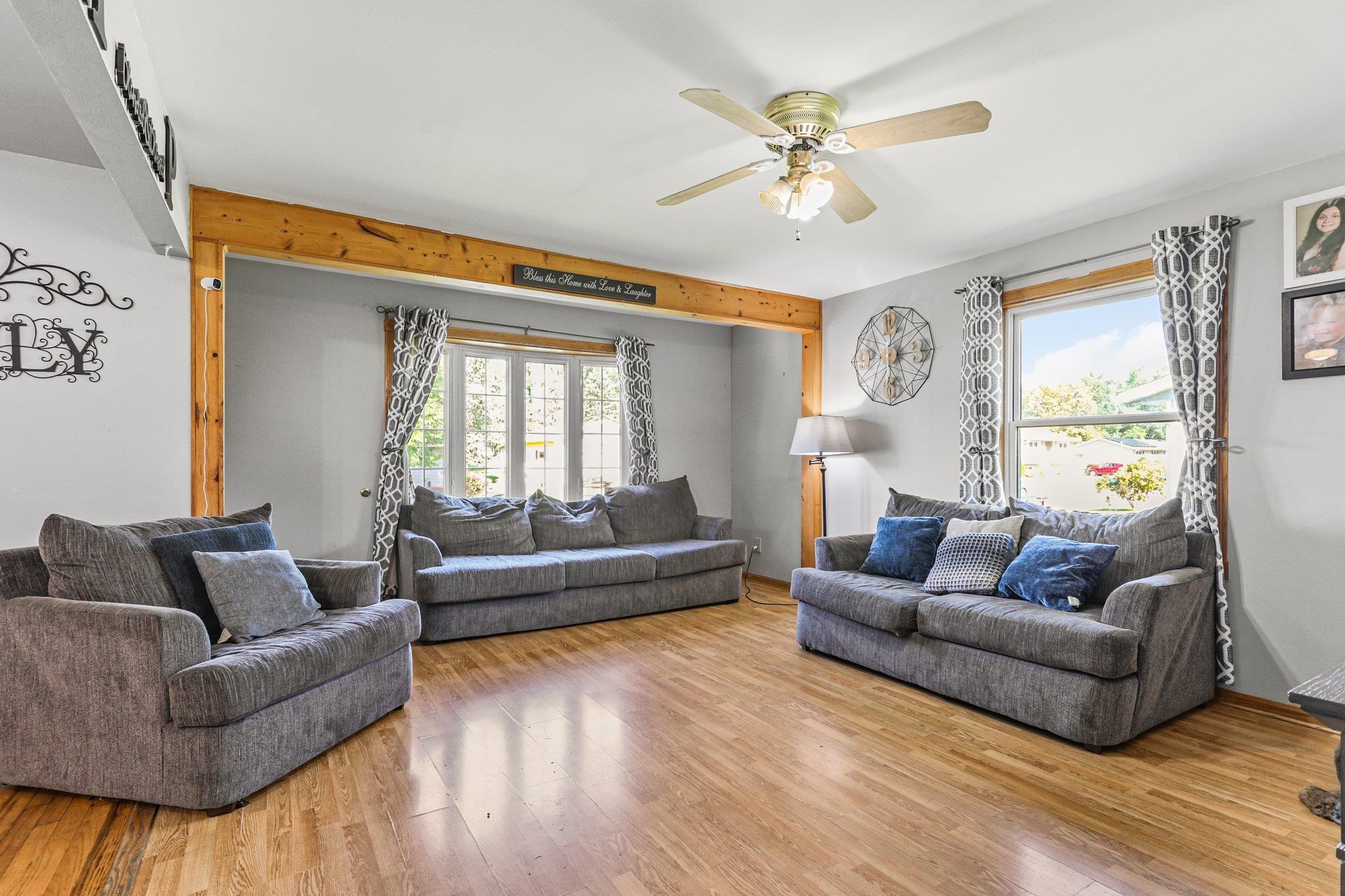 1505 Lawnview Lane