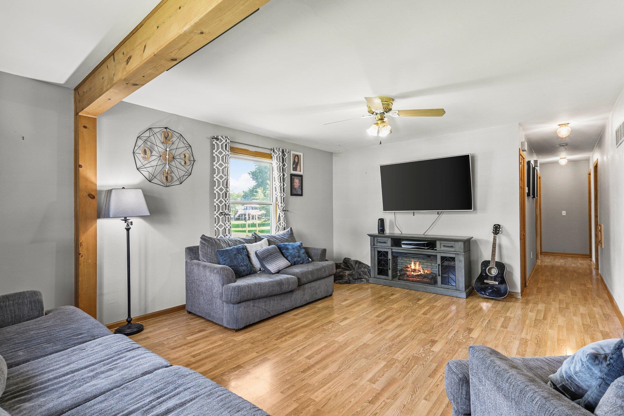 1505 Lawnview Lane