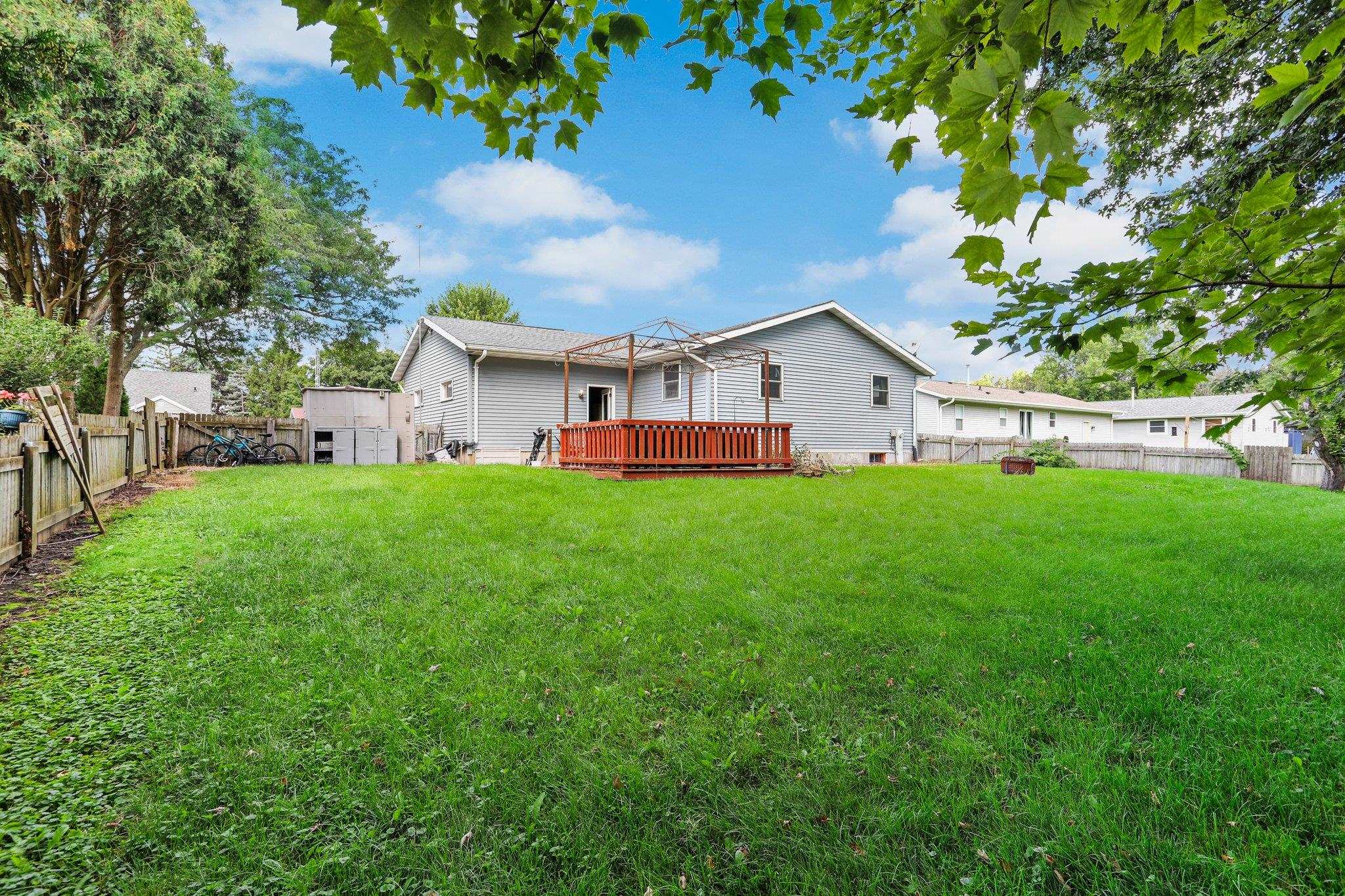 1505 Lawnview Lane