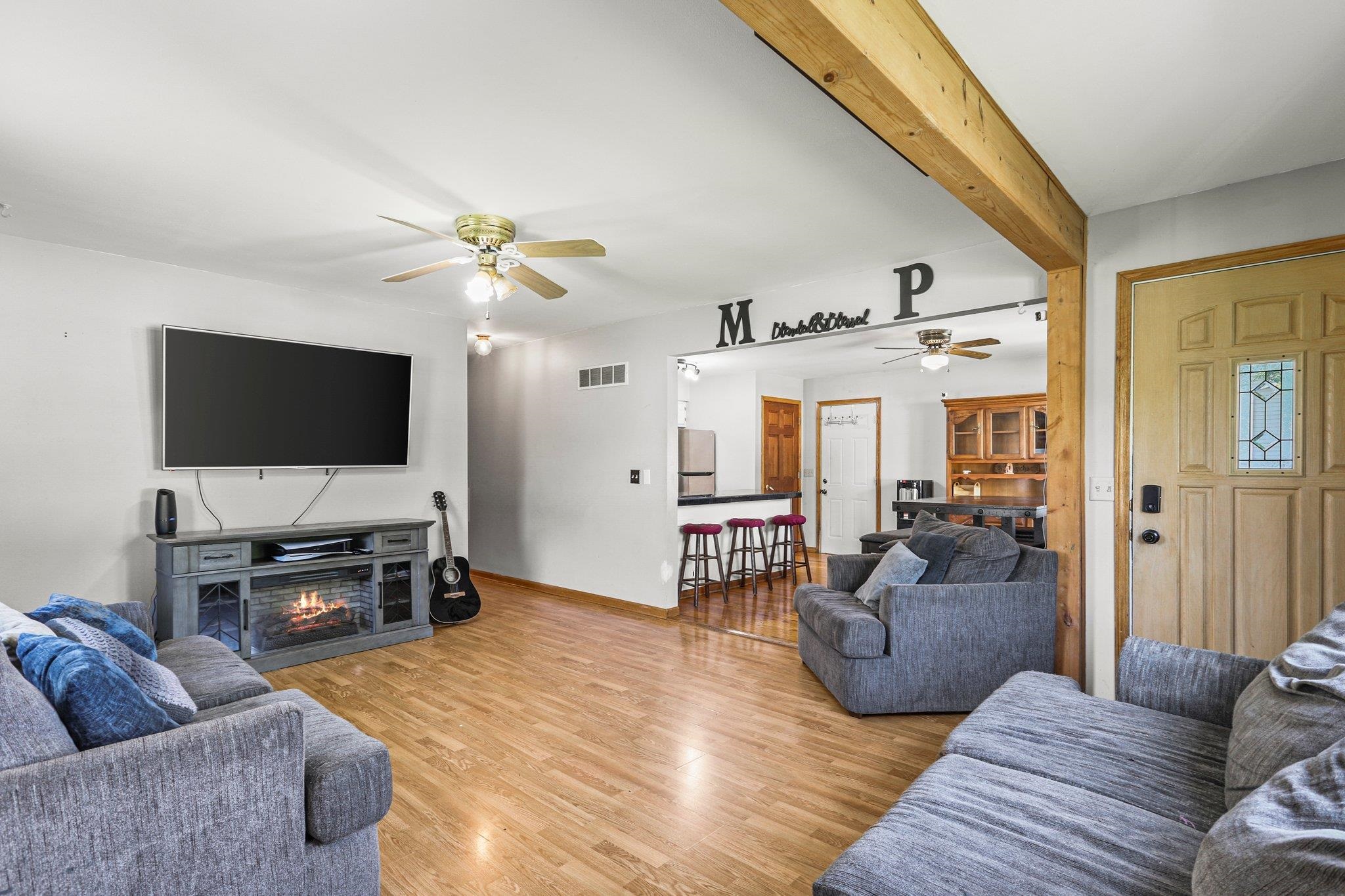 1505 Lawnview Lane