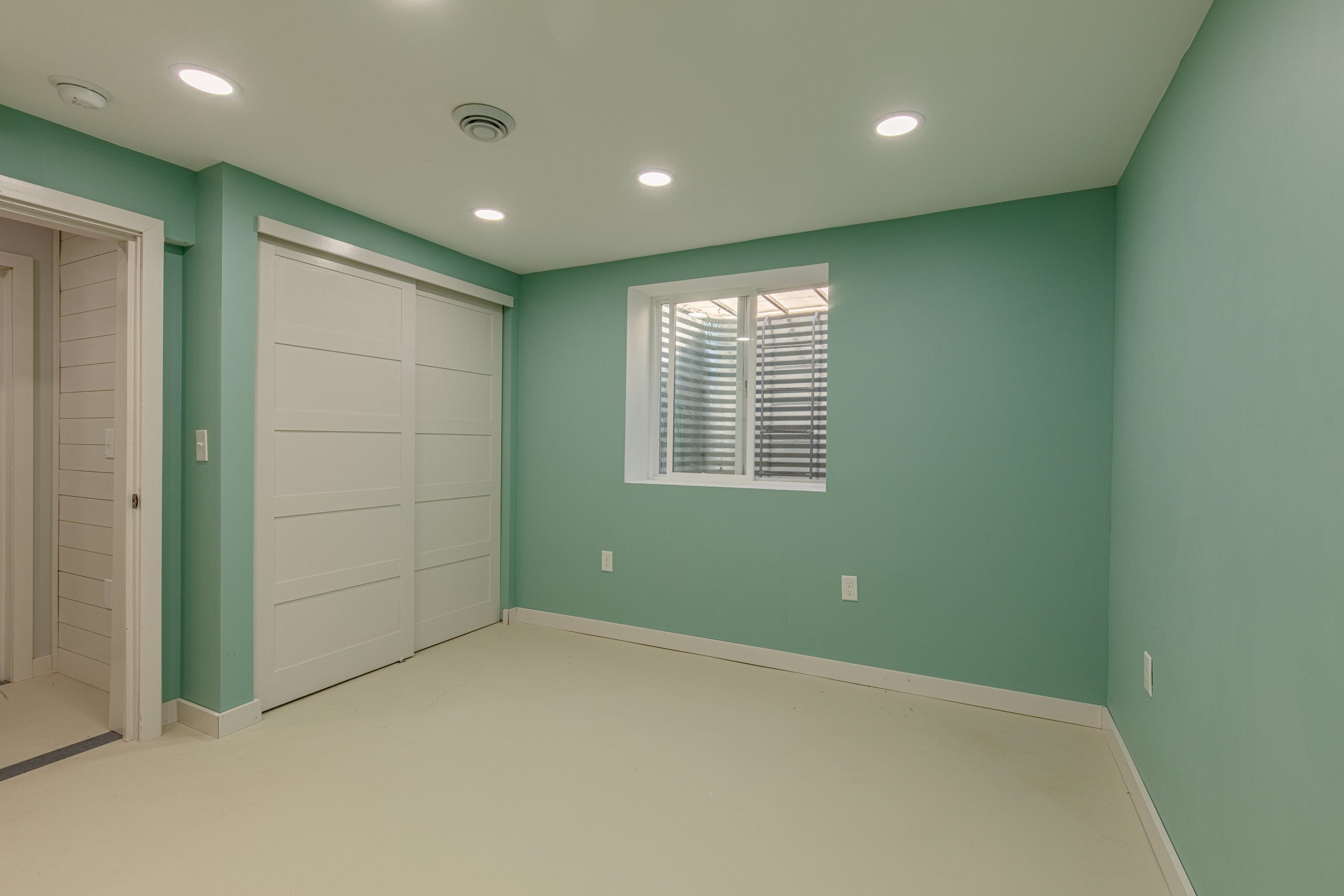 1009 Monica Lane