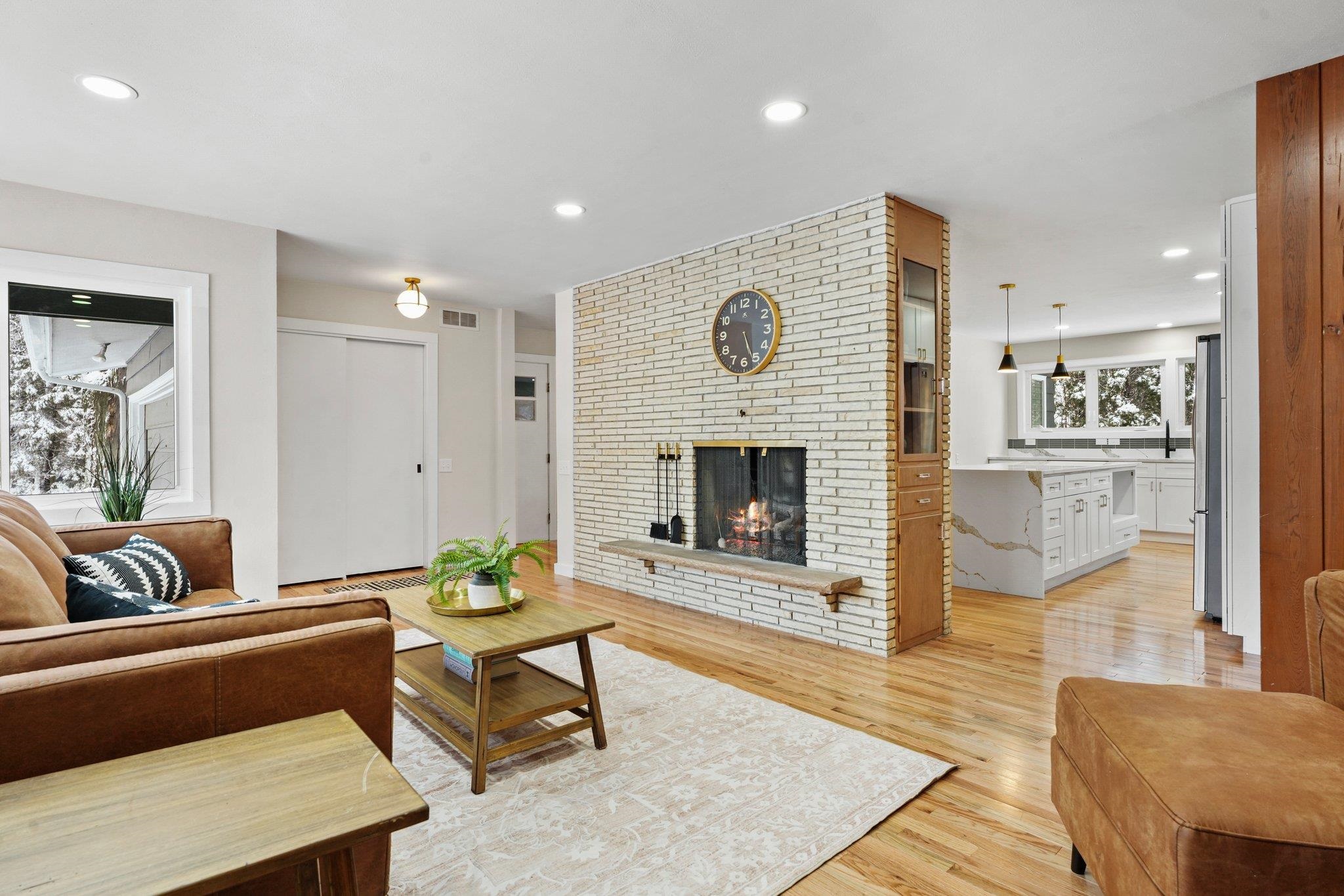 4609 Tokay Boulevard